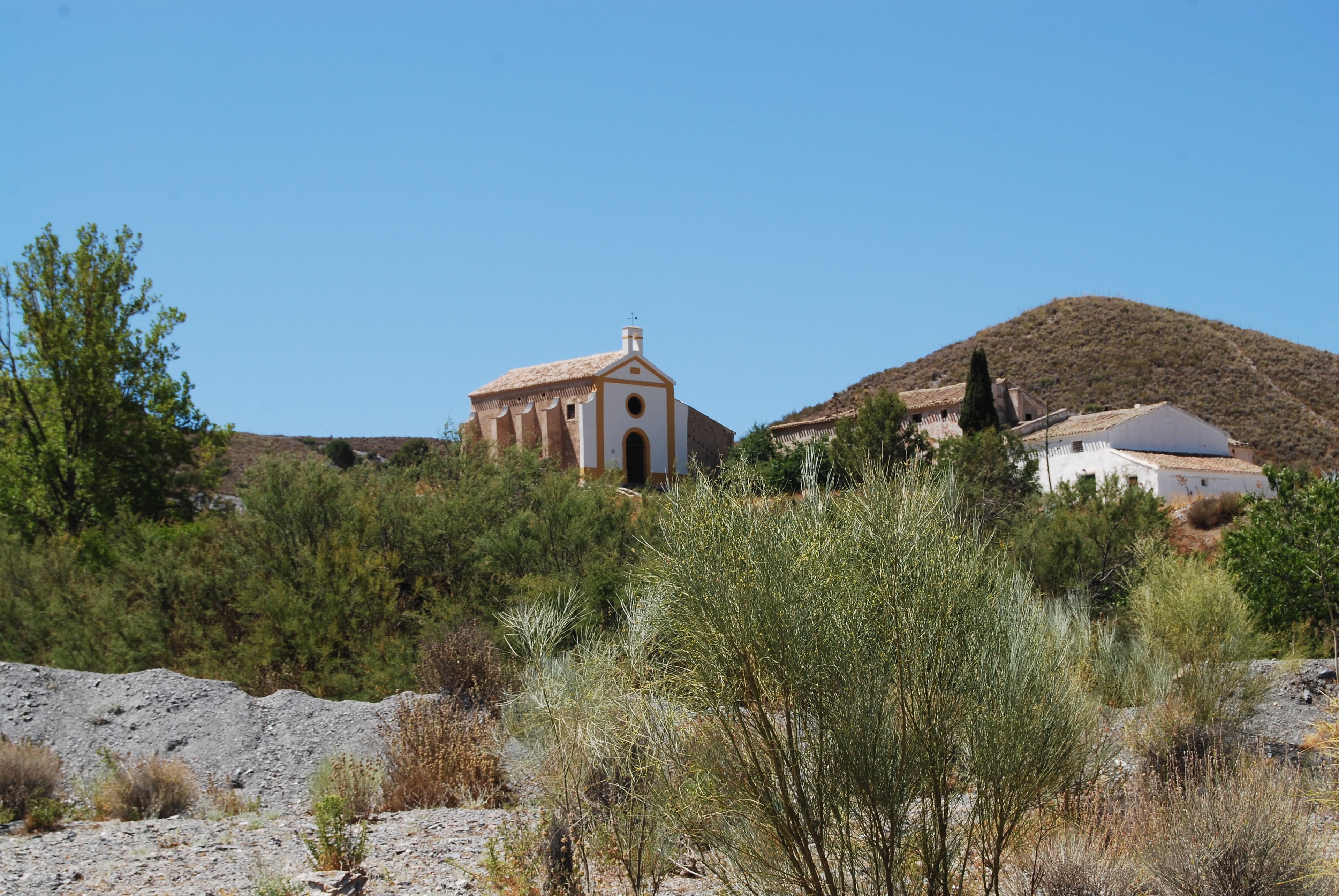Ermita y cortijo de los Manchones
