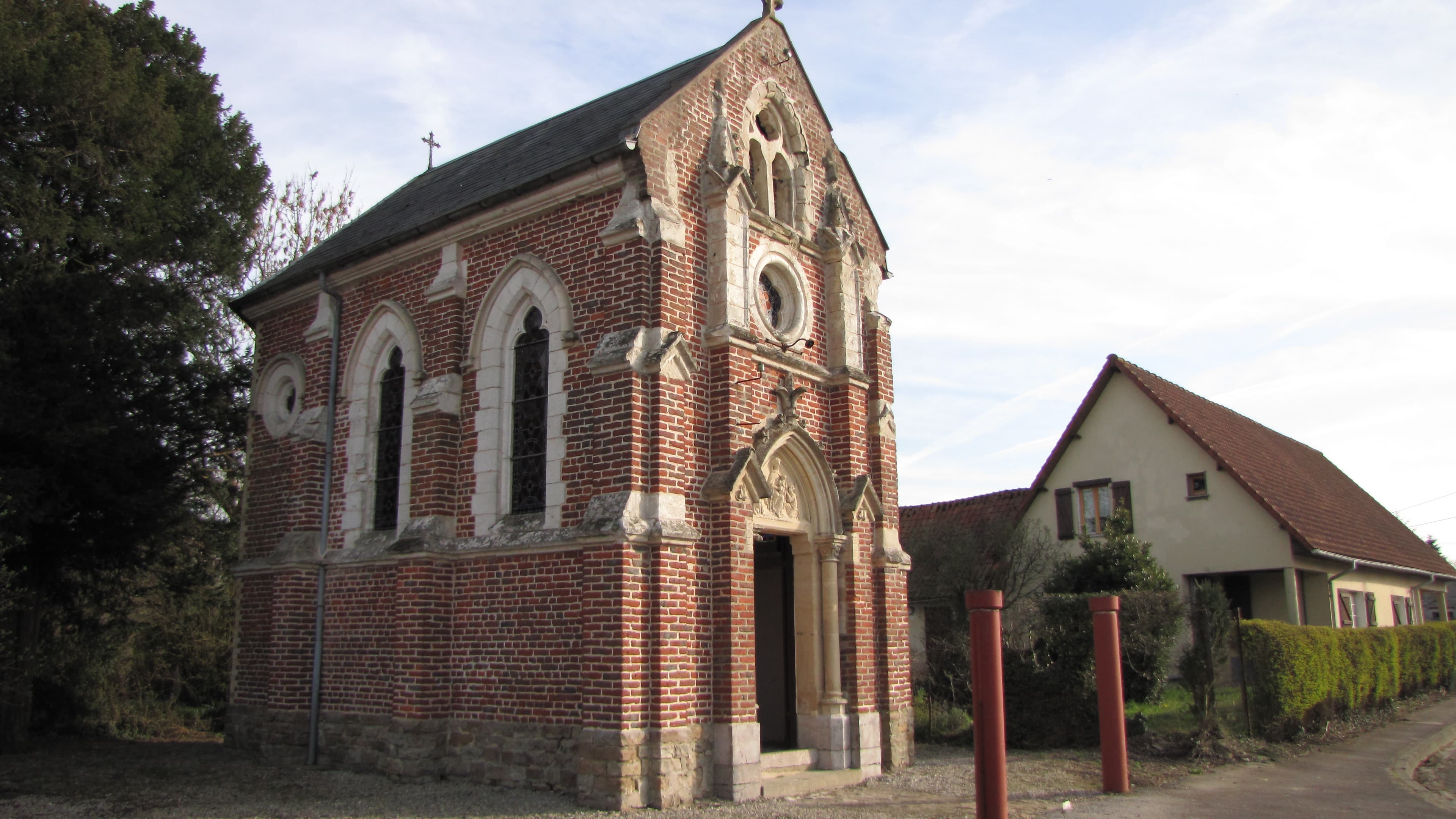Chapelle Notre-Dame-de-Lourdes d'Escœuilles