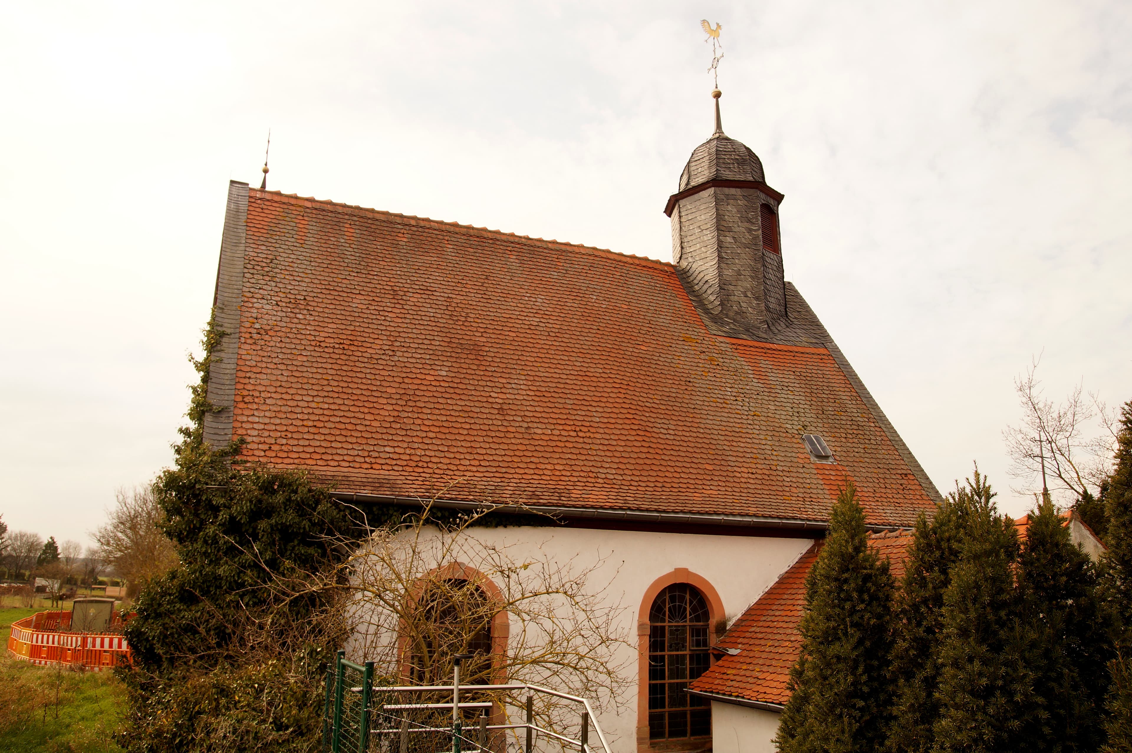 Protestant church and St. Martin's Chapel, Wahlheim
