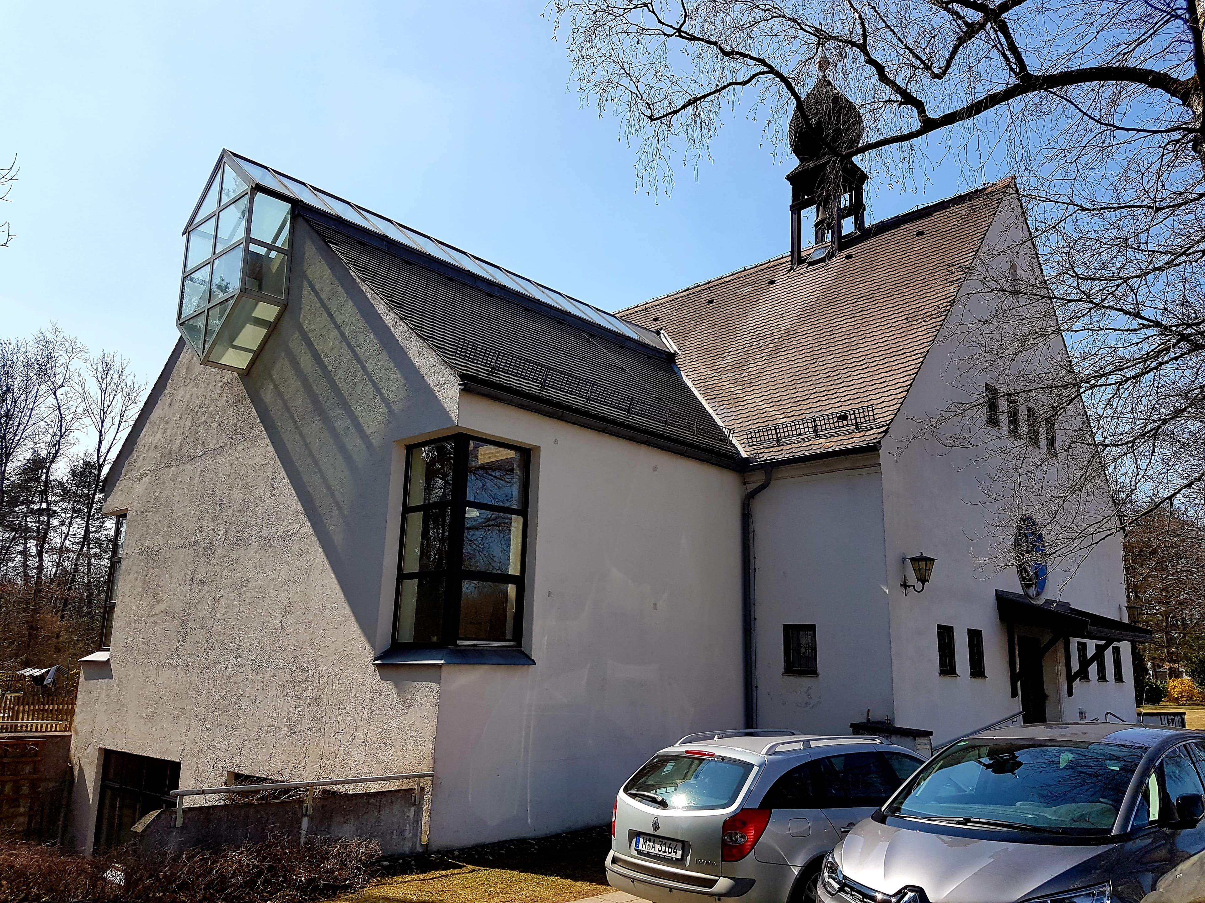 St. Michael, Lochham