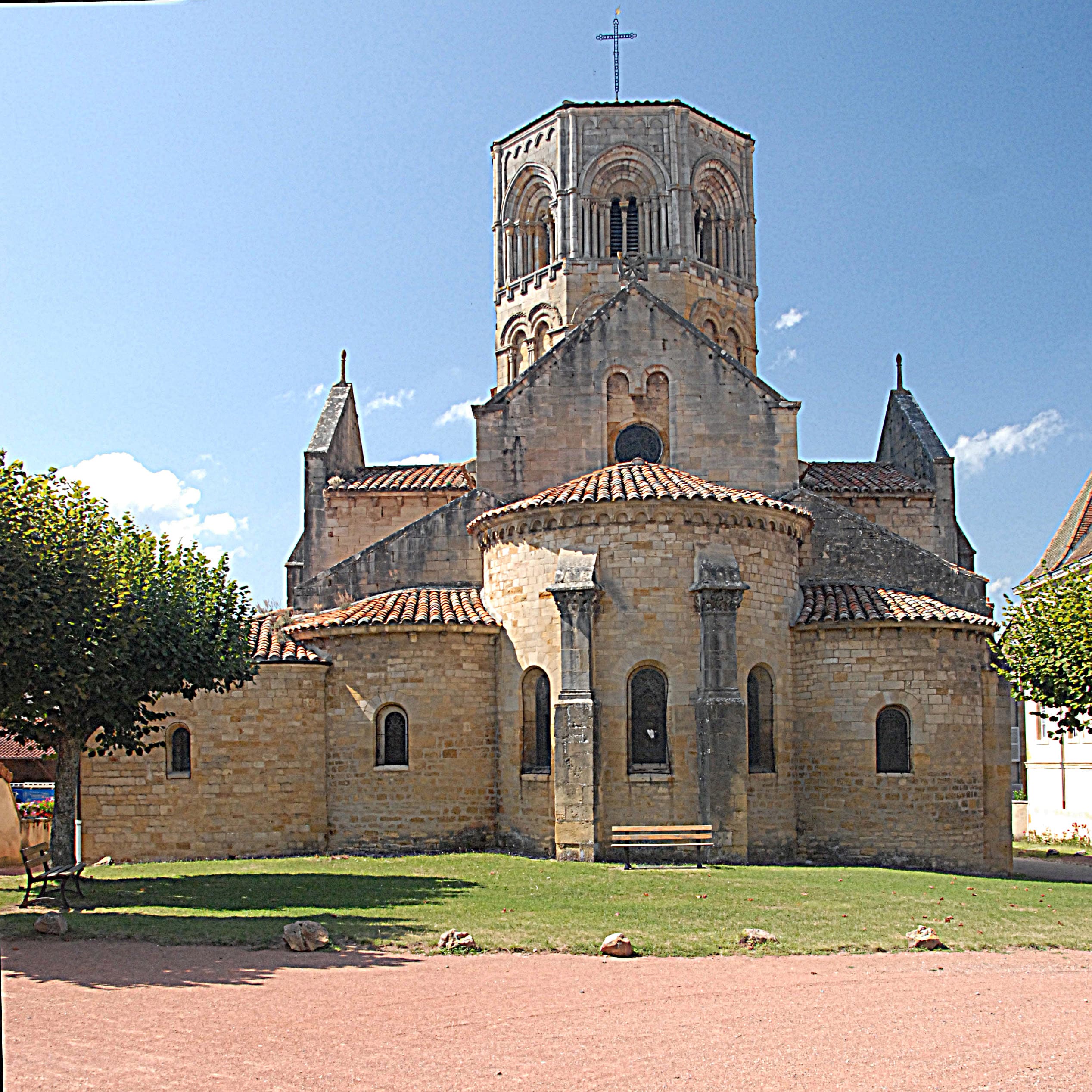 Église Saint-Hilaire de Semur-en-Brionnais
