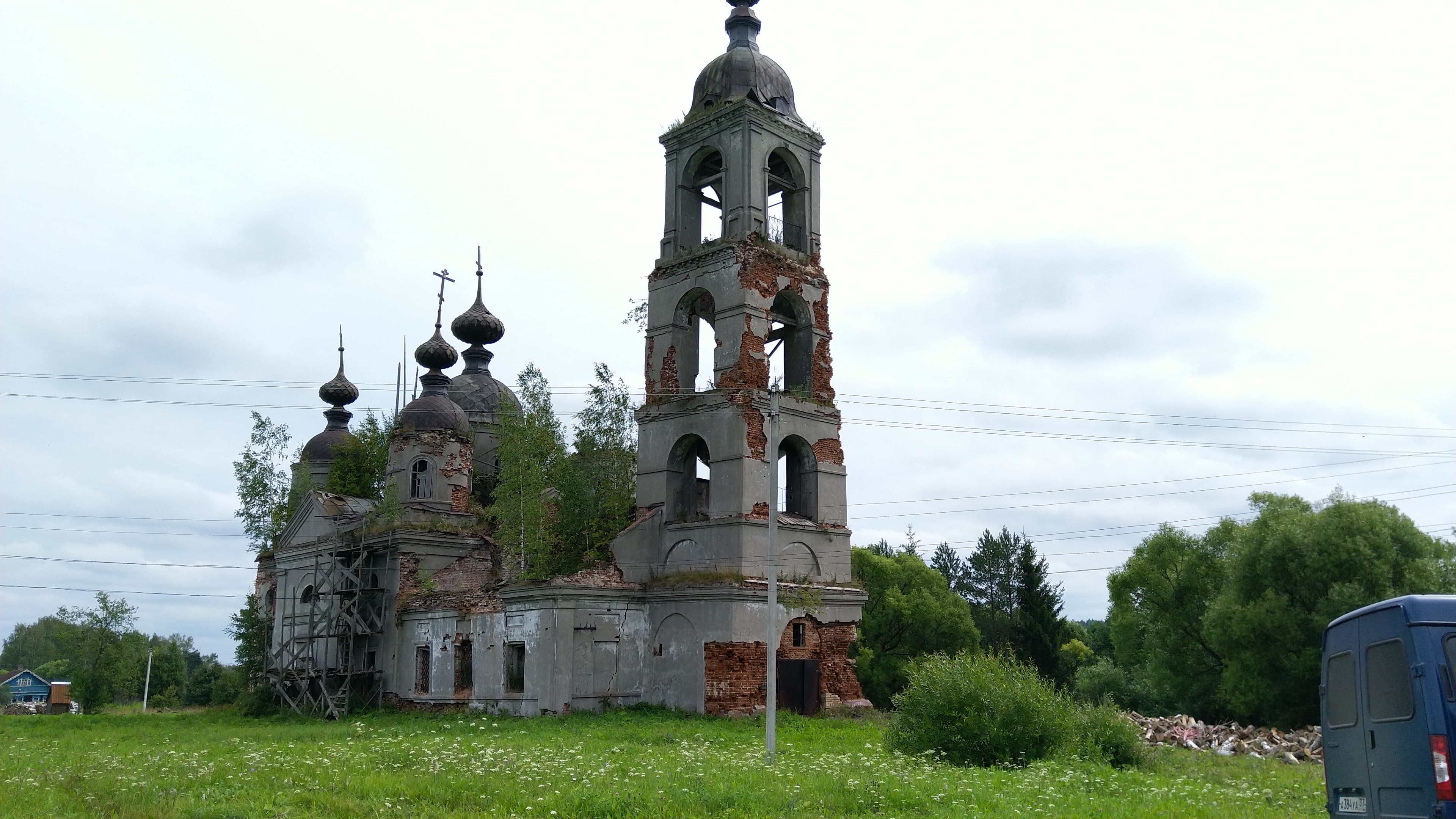 Holy Trinity church (Shileksha)