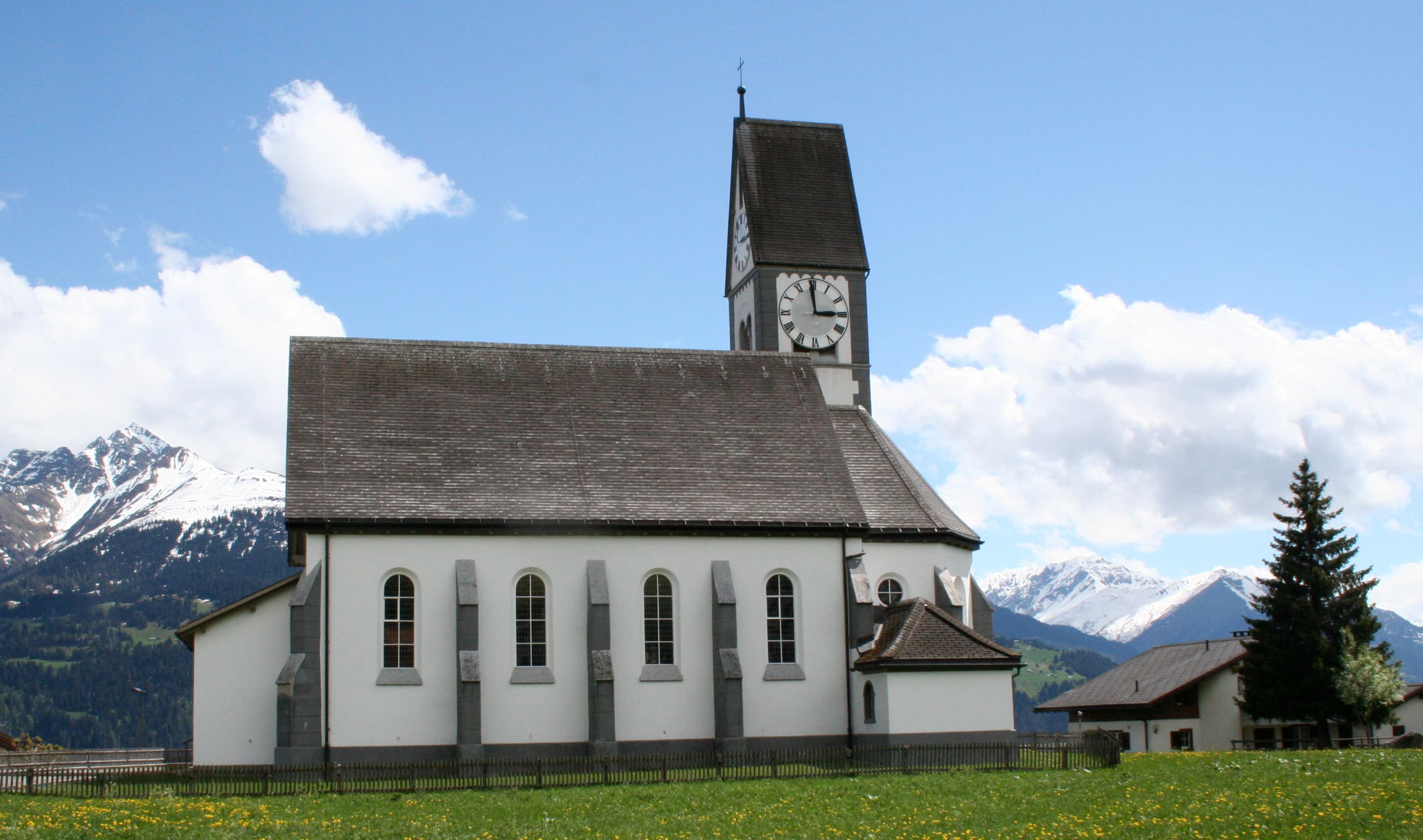 Herz-Jesu-Kirche (Falera)