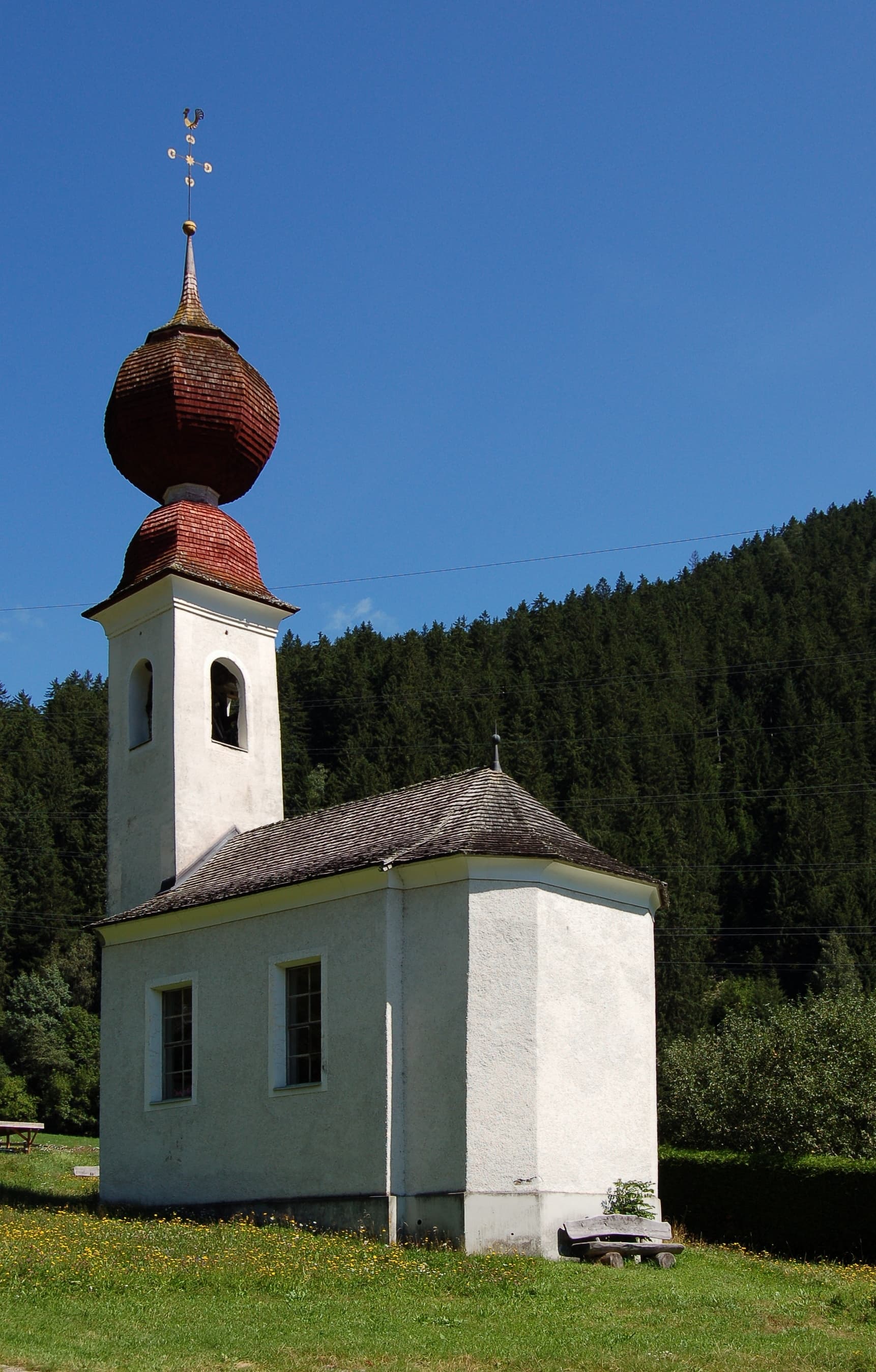 Ortskapelle Allerheiligen, Feld