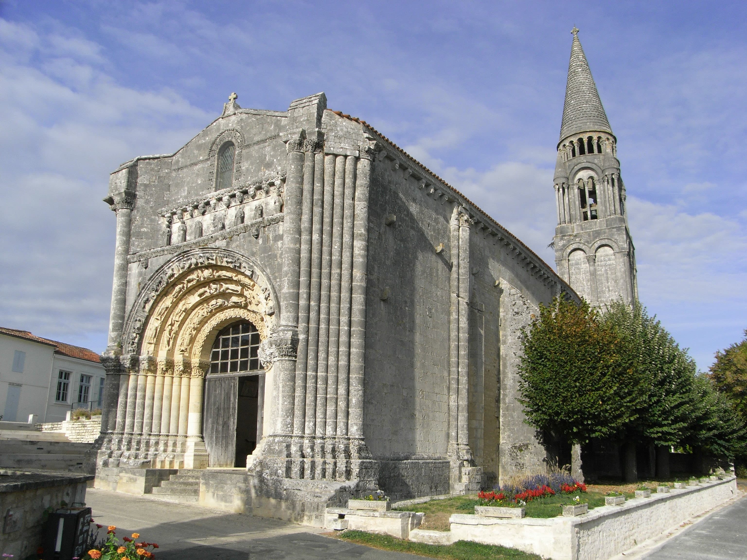 Église Notre-Dame-de-l'Assomption de Fenioux