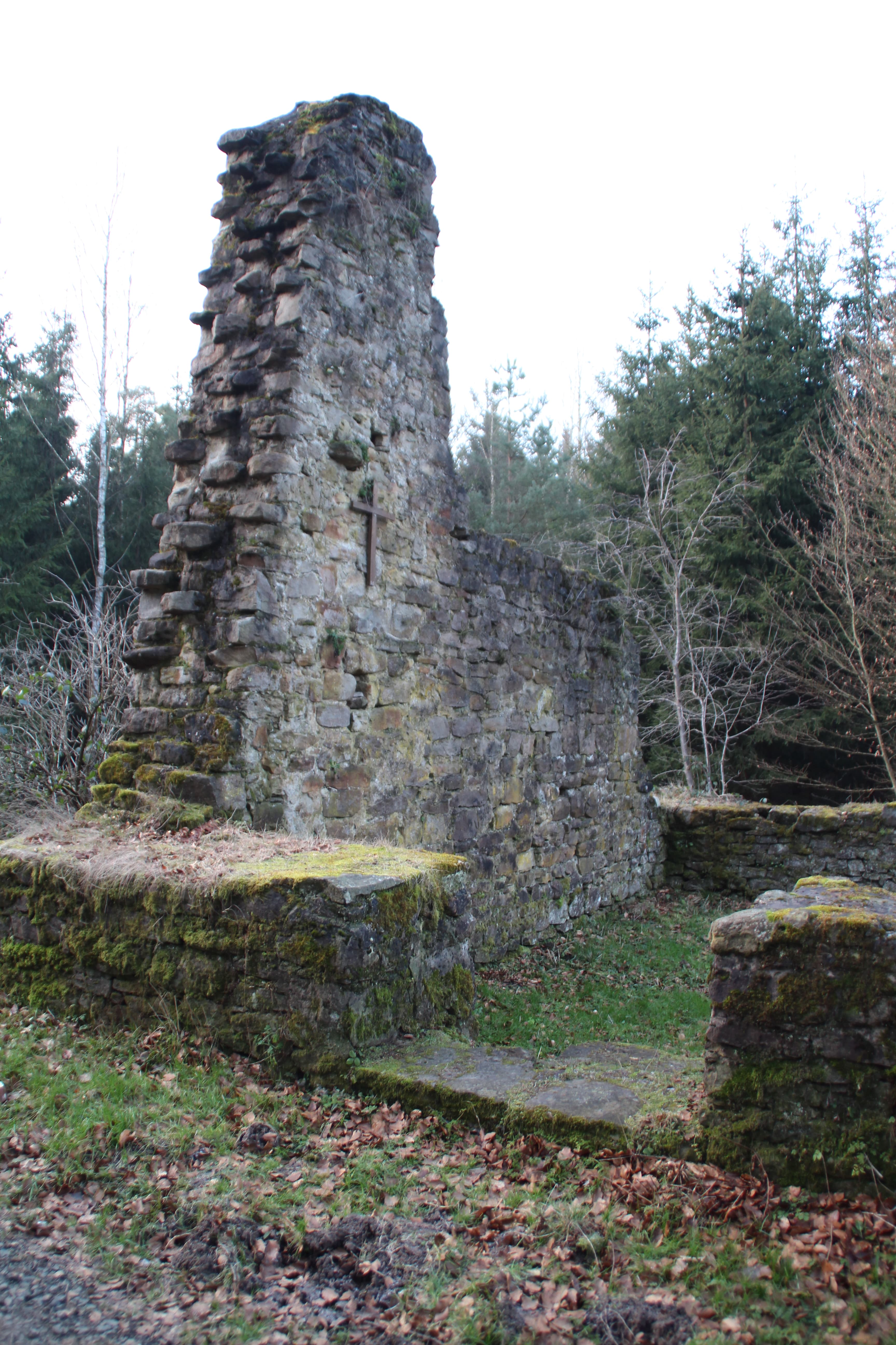 Folkertshain church stump