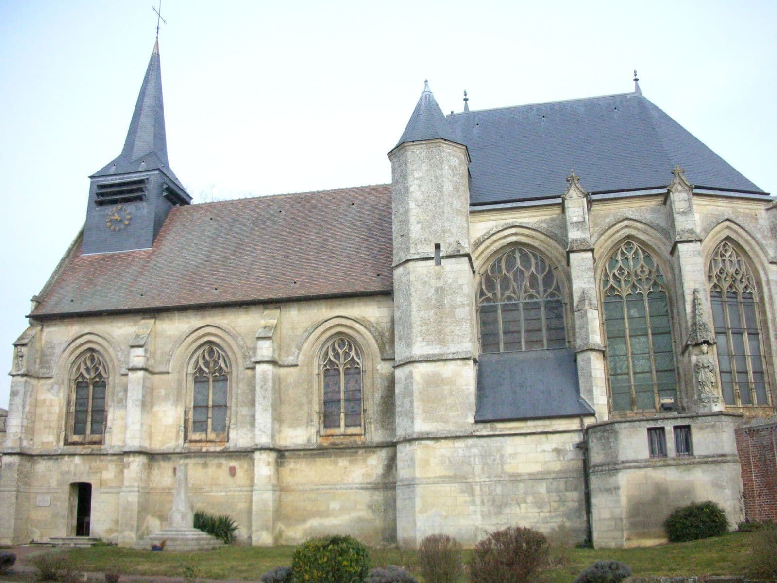 église Saint-Jacques-le-Majeur-et-Saint-Jean-Baptiste de Folleville