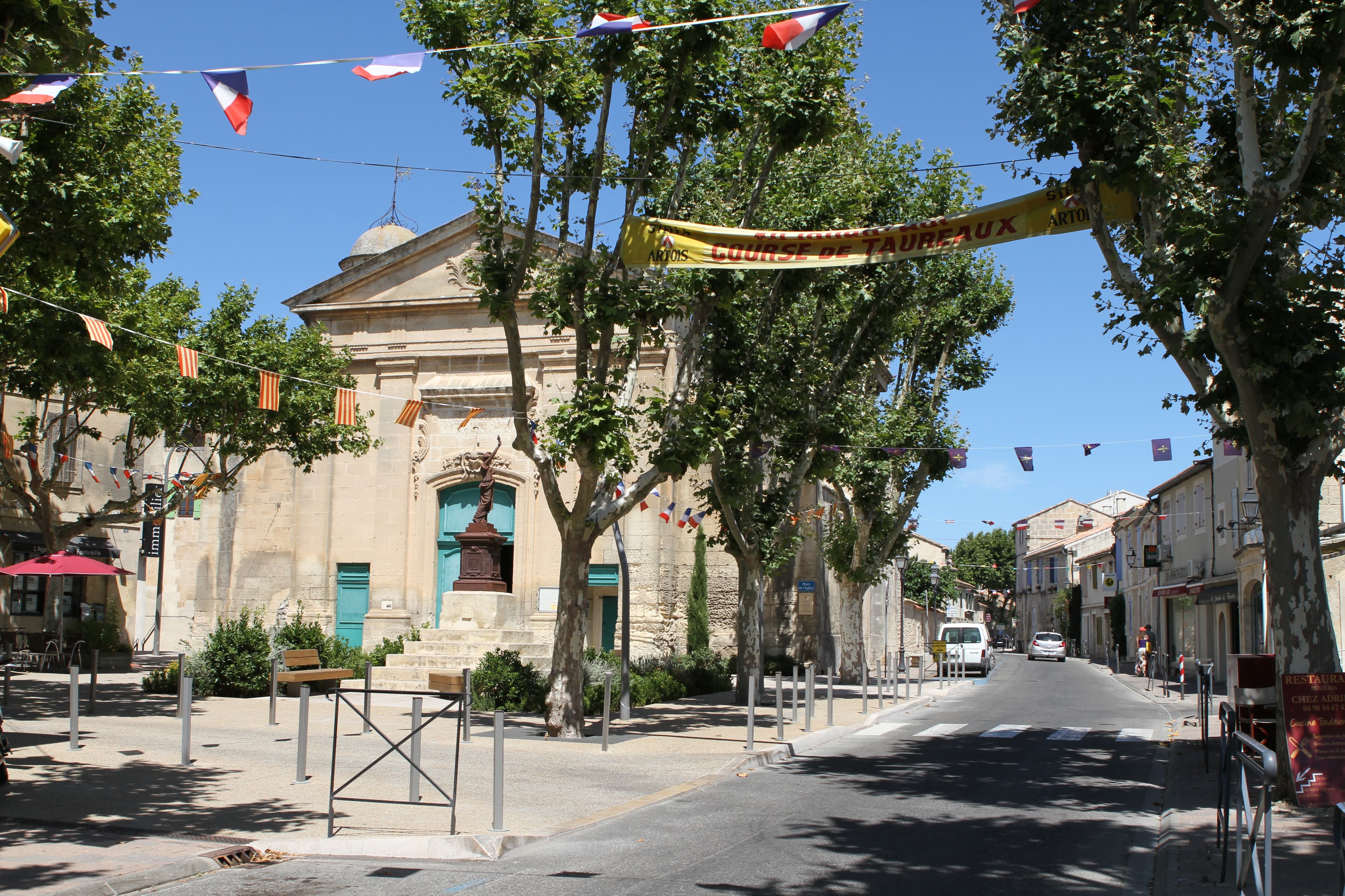 Église Saint Pierre de Fontvieille