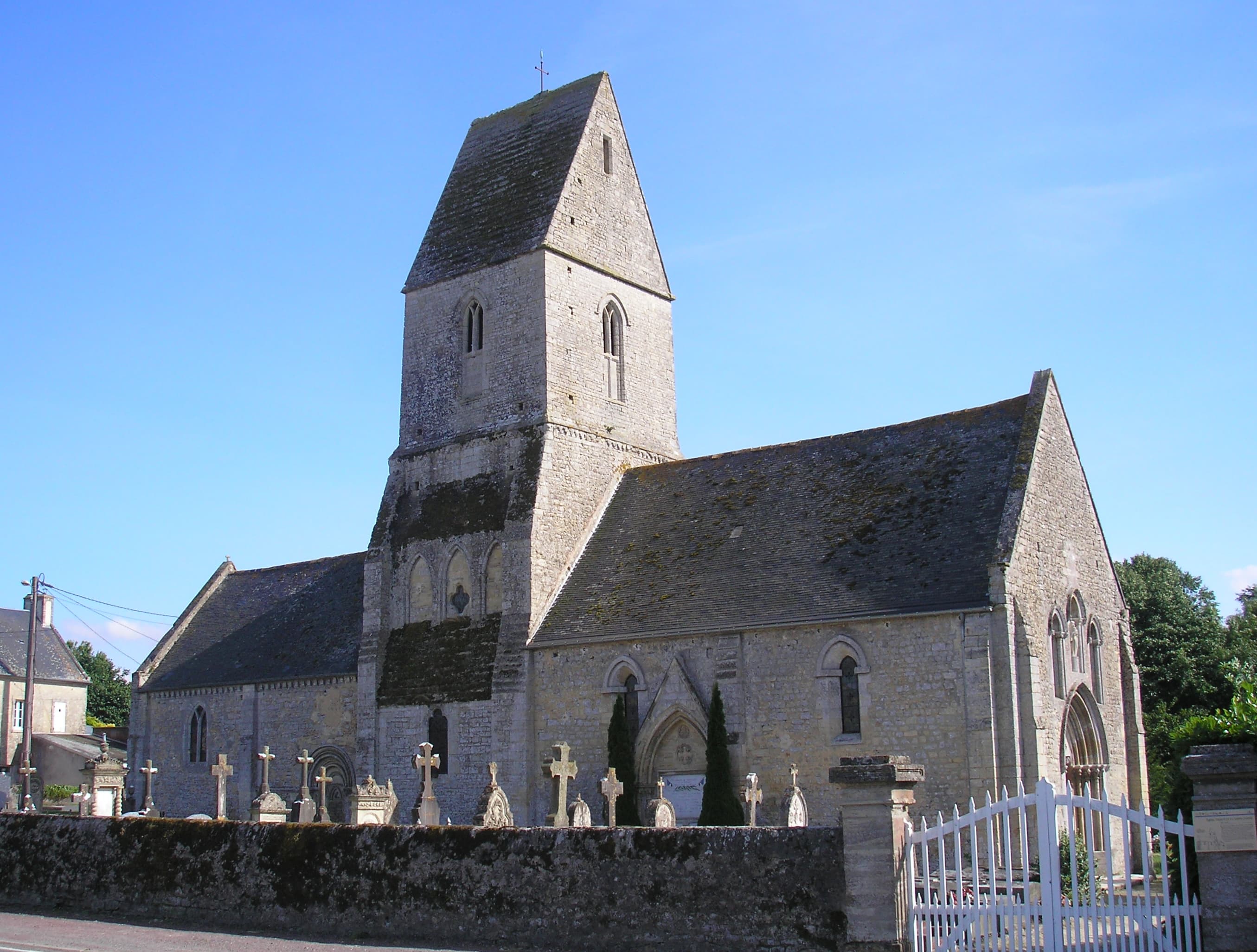 église Saint-Cyr-et-Sainte-Julitte de Vaucelles
