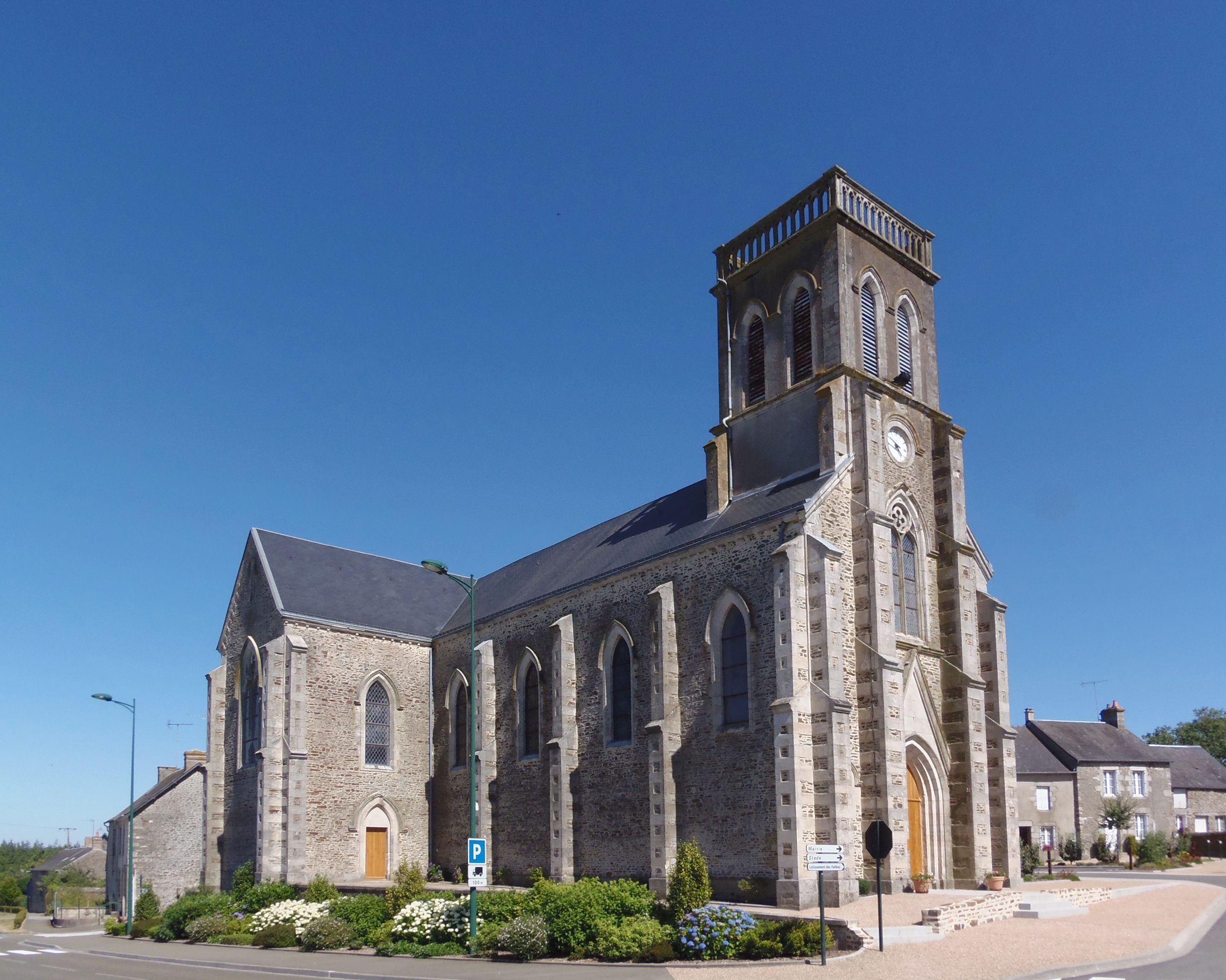 Église Saint-Cyr-et-Sainte-Julitte de Saint-Cyr-en-Pail
