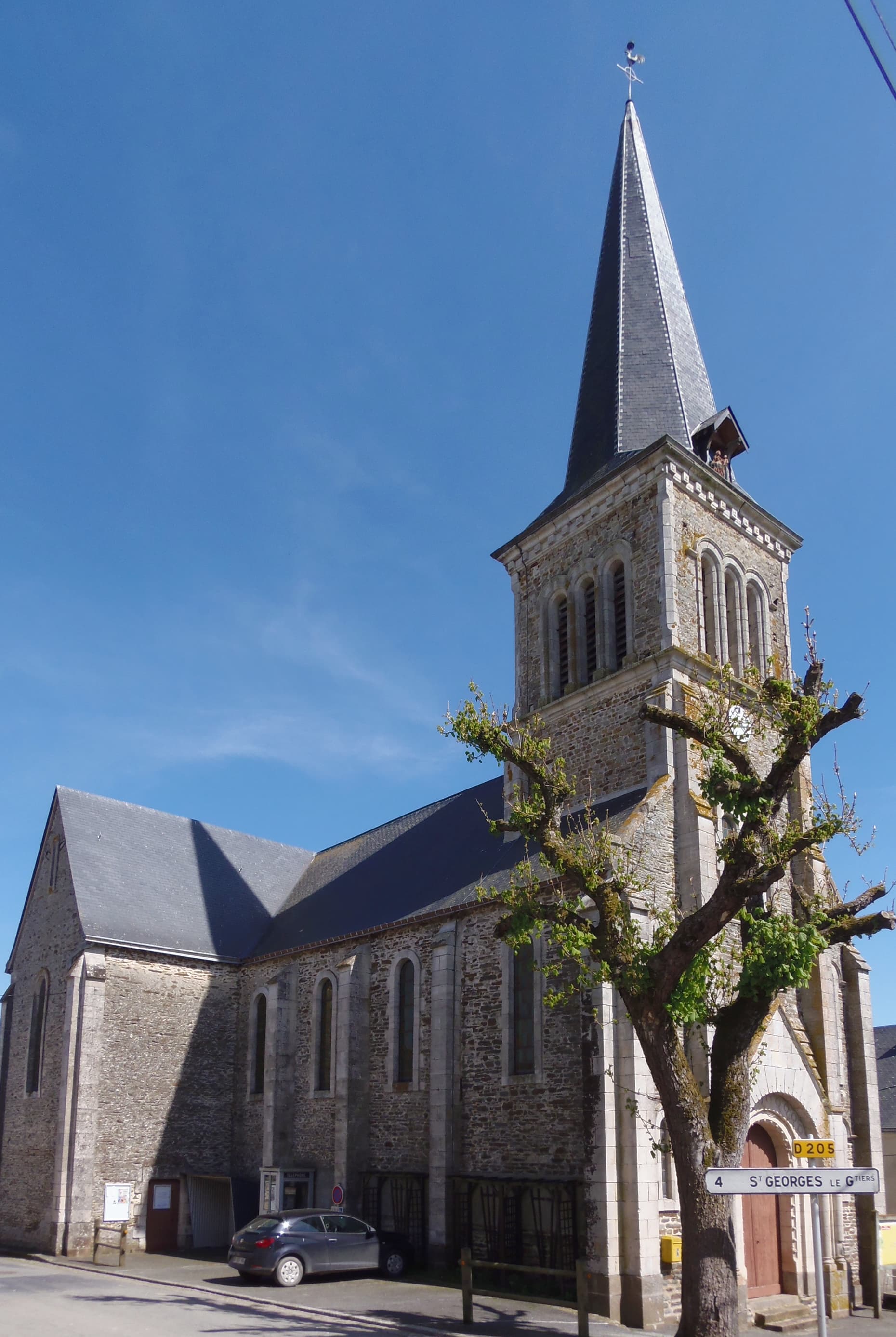 église Saint-Médard de Saint-Mars-du-Désert