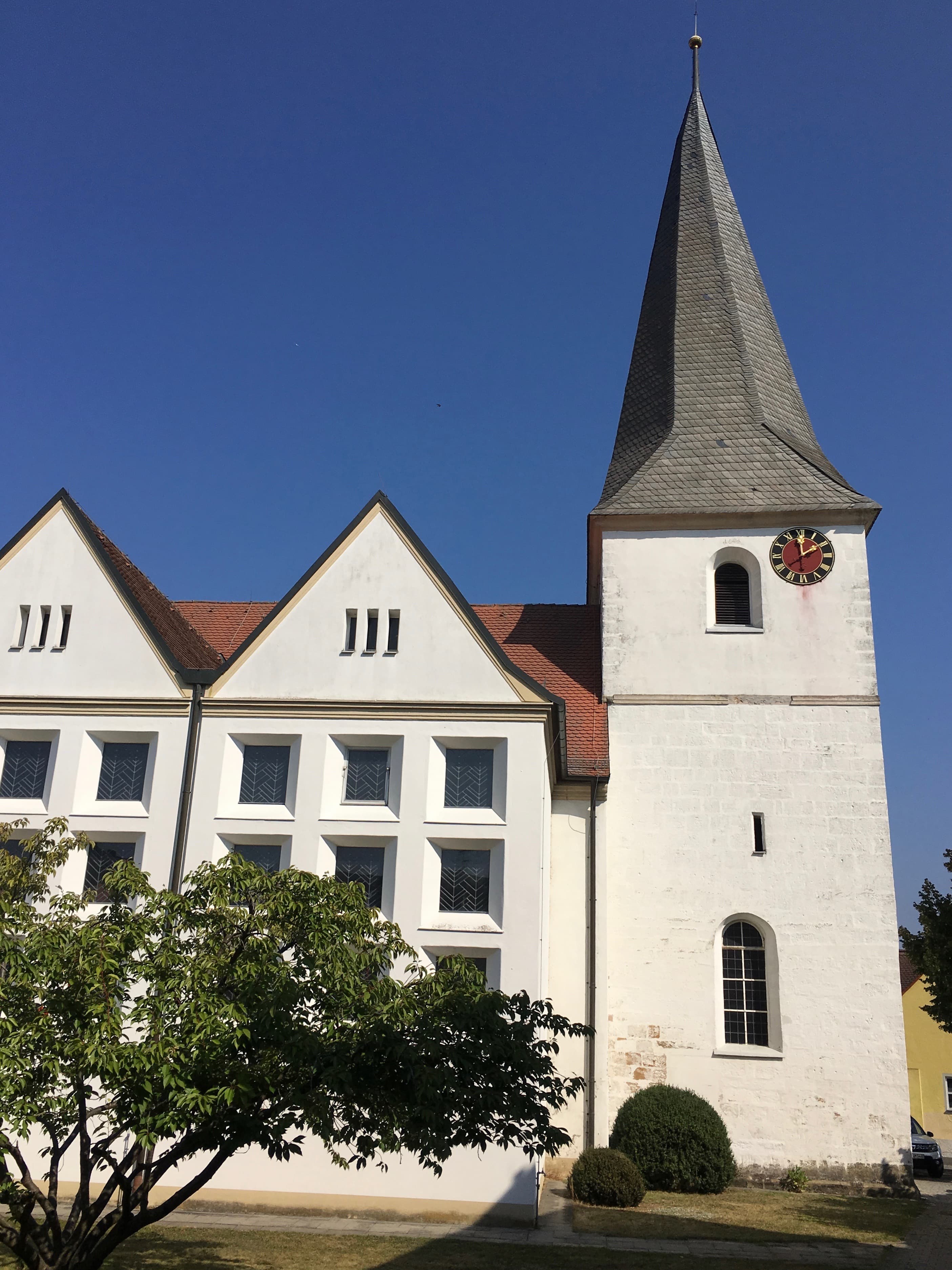 Katholische Pfarrkirche St. Johannes Baptist