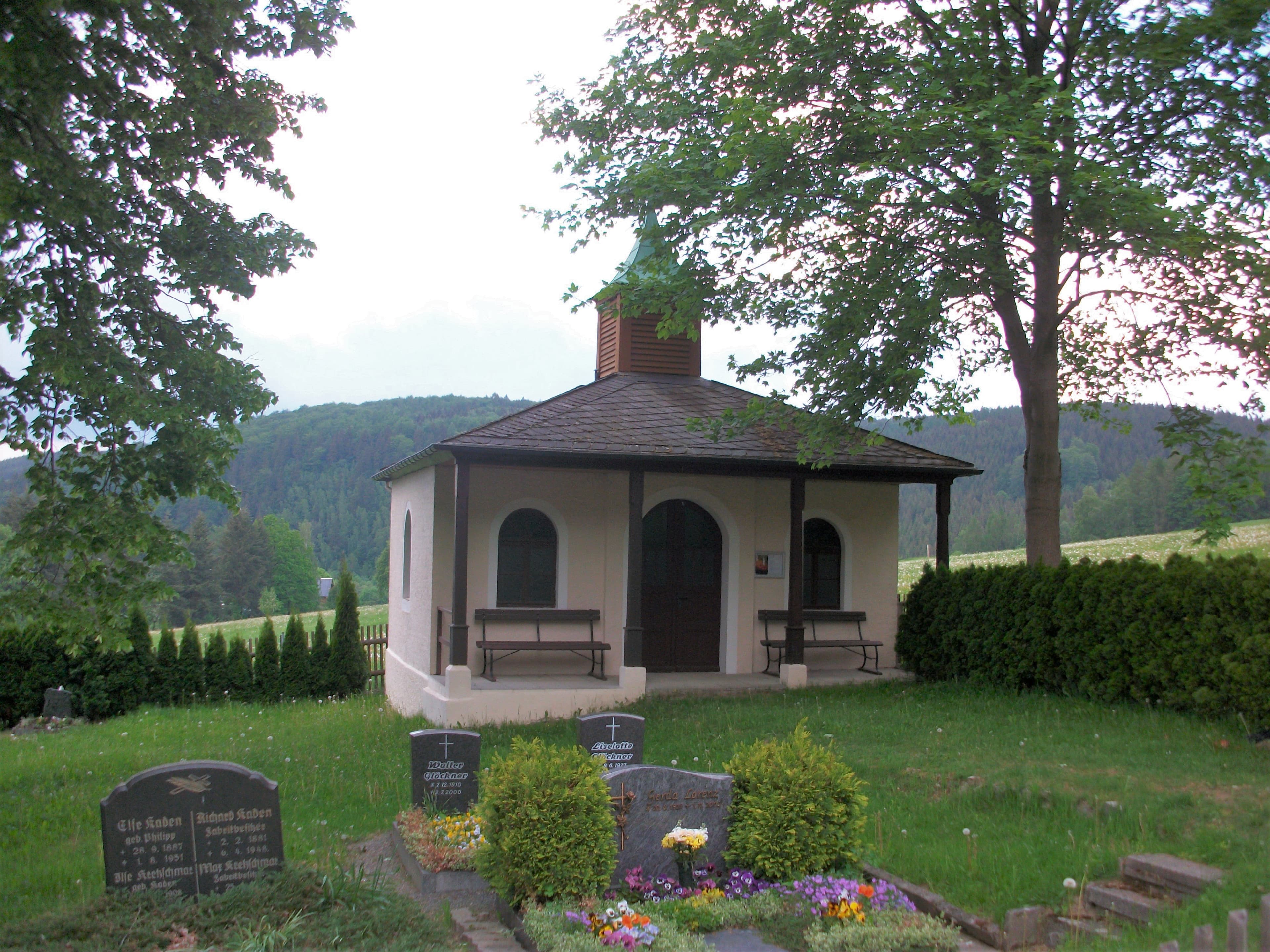 Hirschberg cemetery chapel