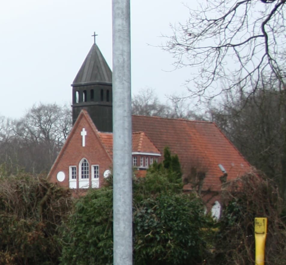 Lilienthal cemetery chapel