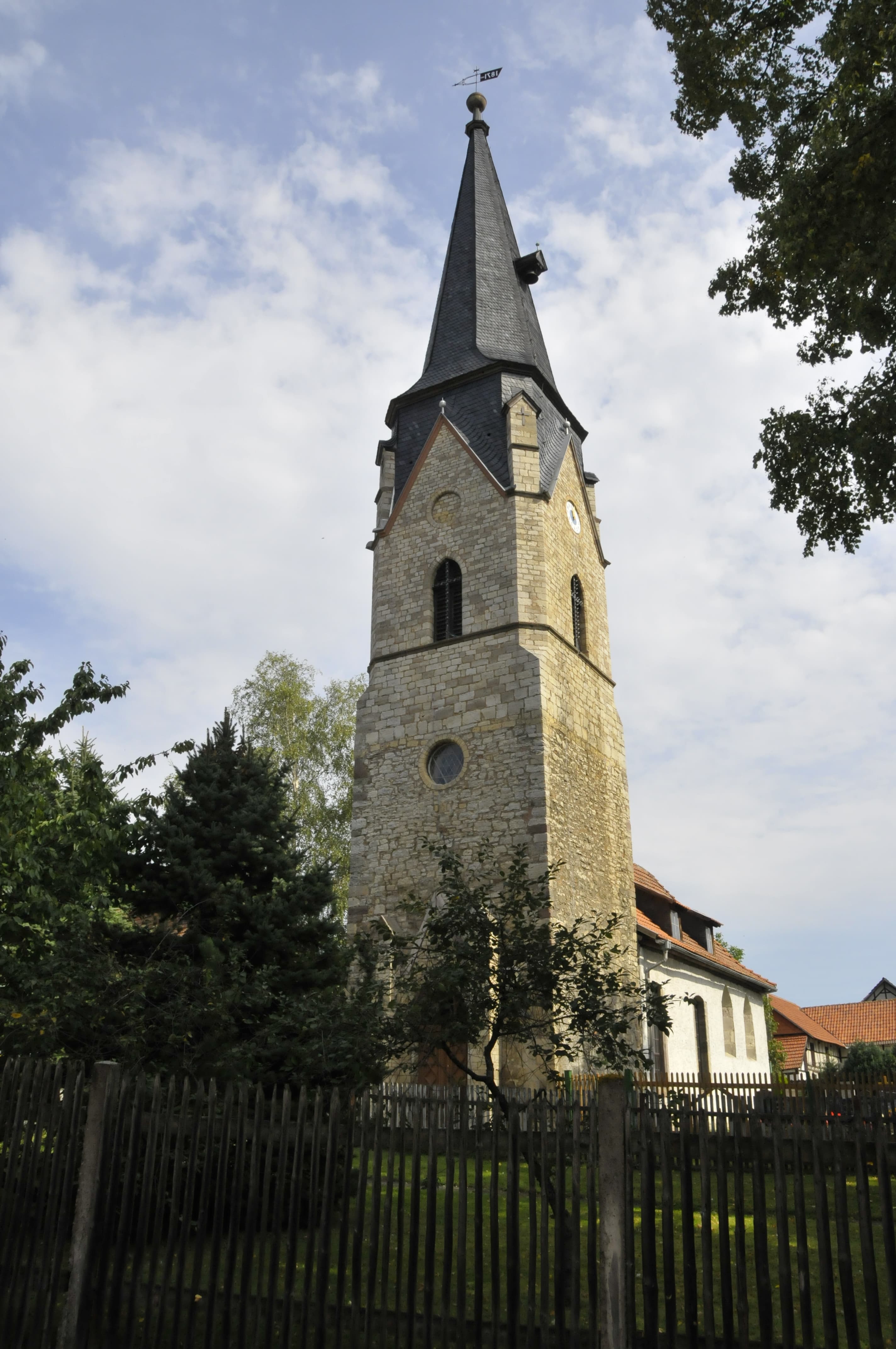 Saint Gangolf Church (Gügleben)