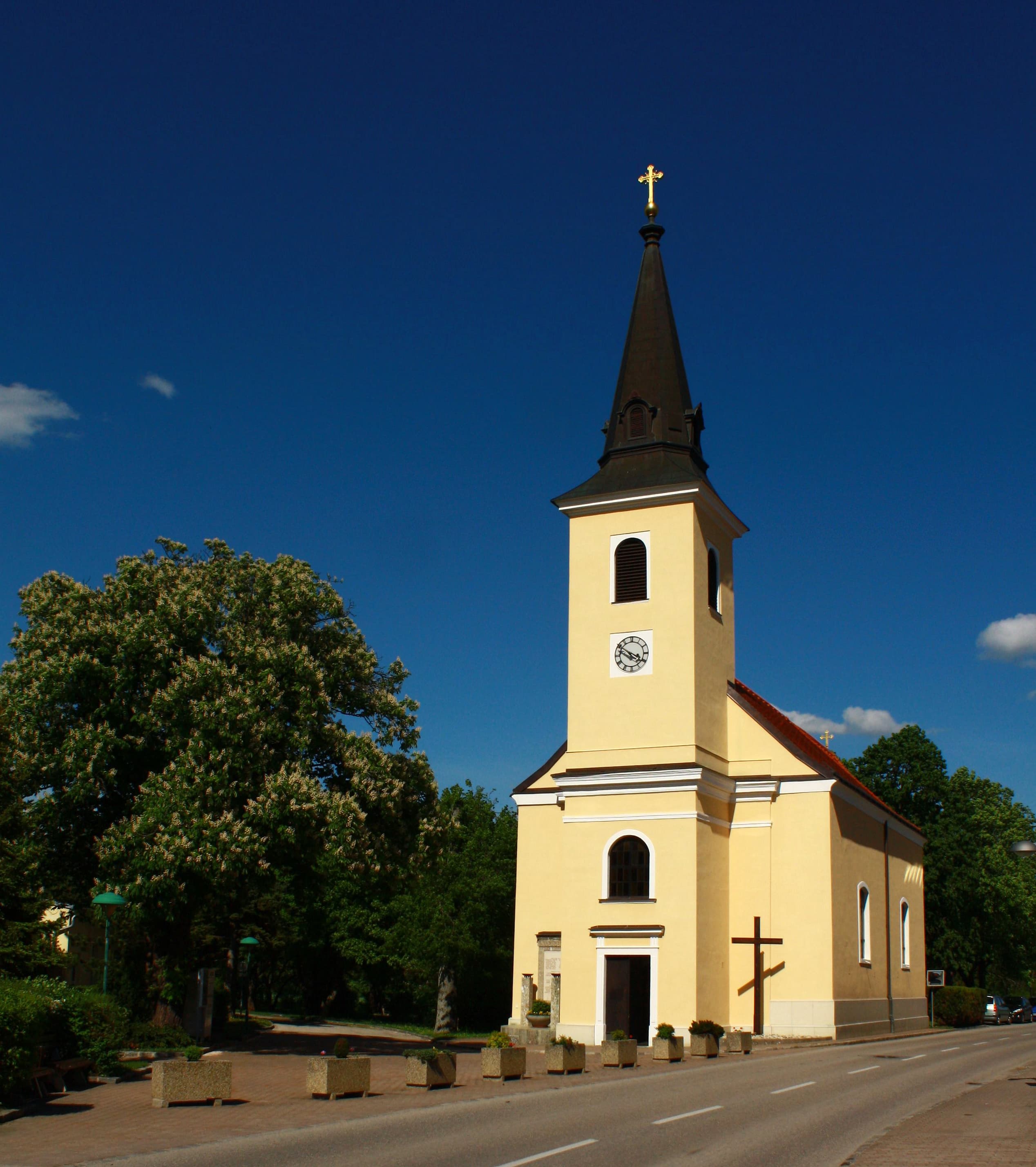 Church Günselsdorf