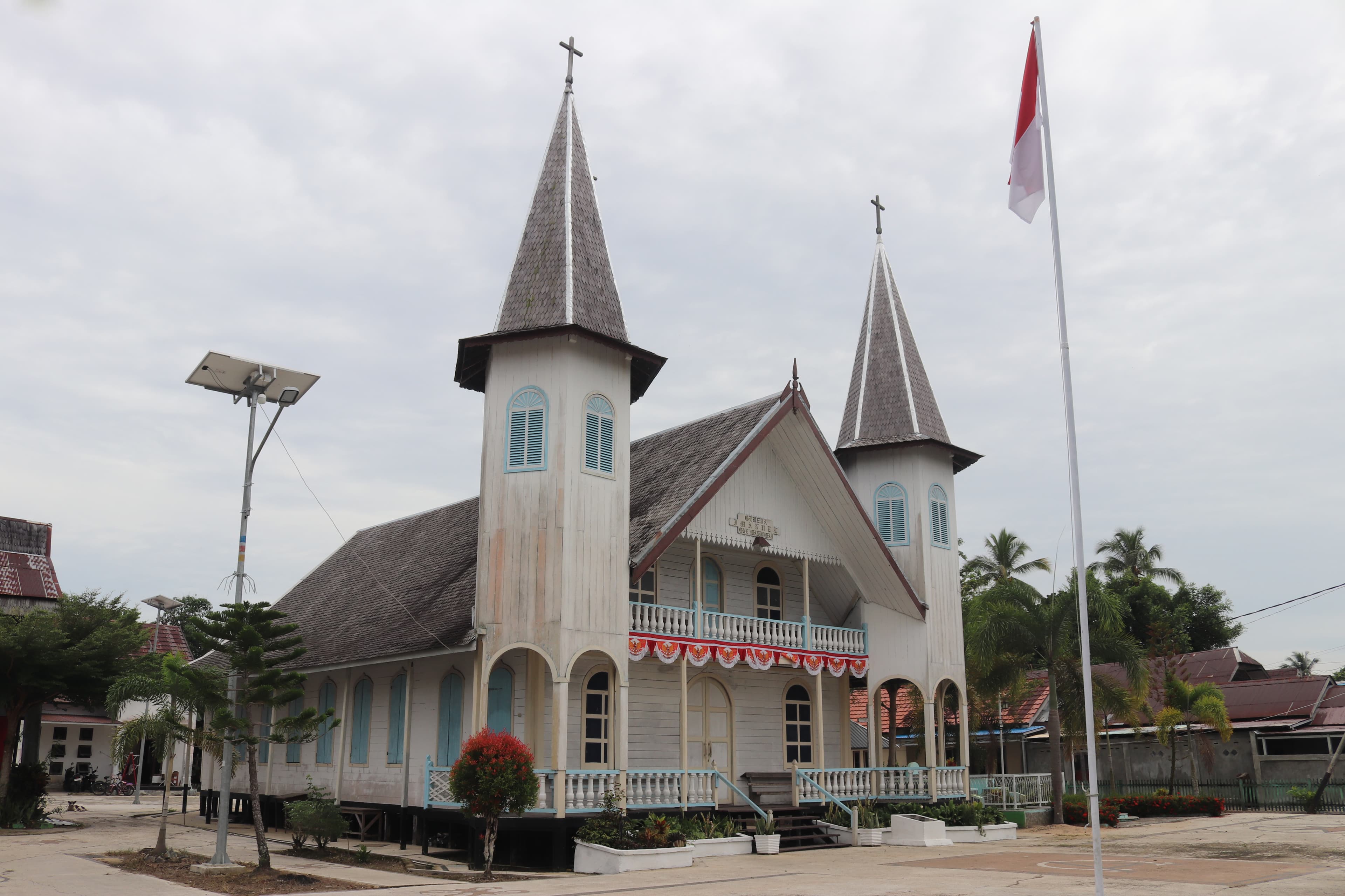 Immanuel Mandomai Evangelical Kalimantan Church