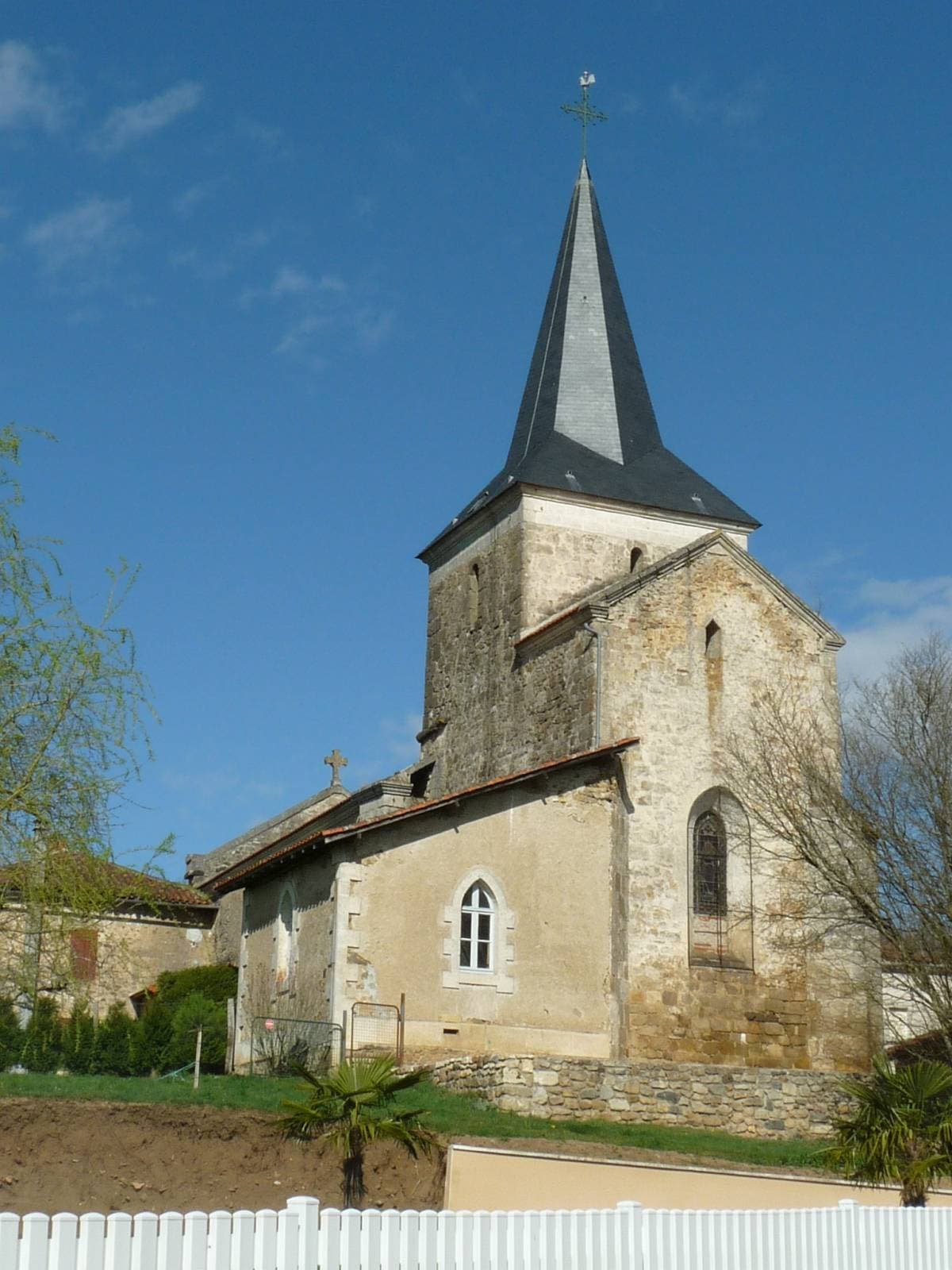 église Saint-Martial de Genouillac