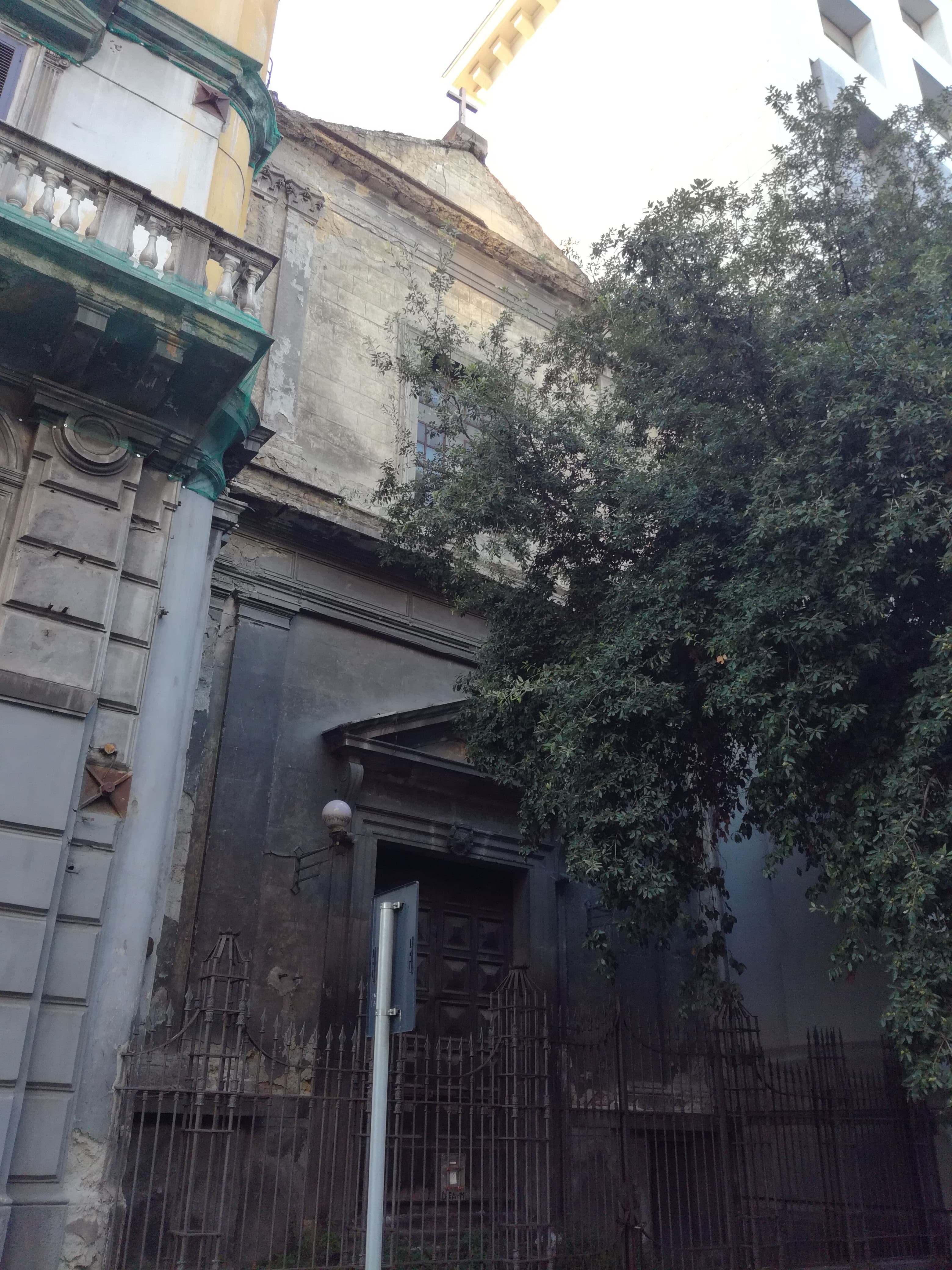 San Giacomo degli Italiani, Naples