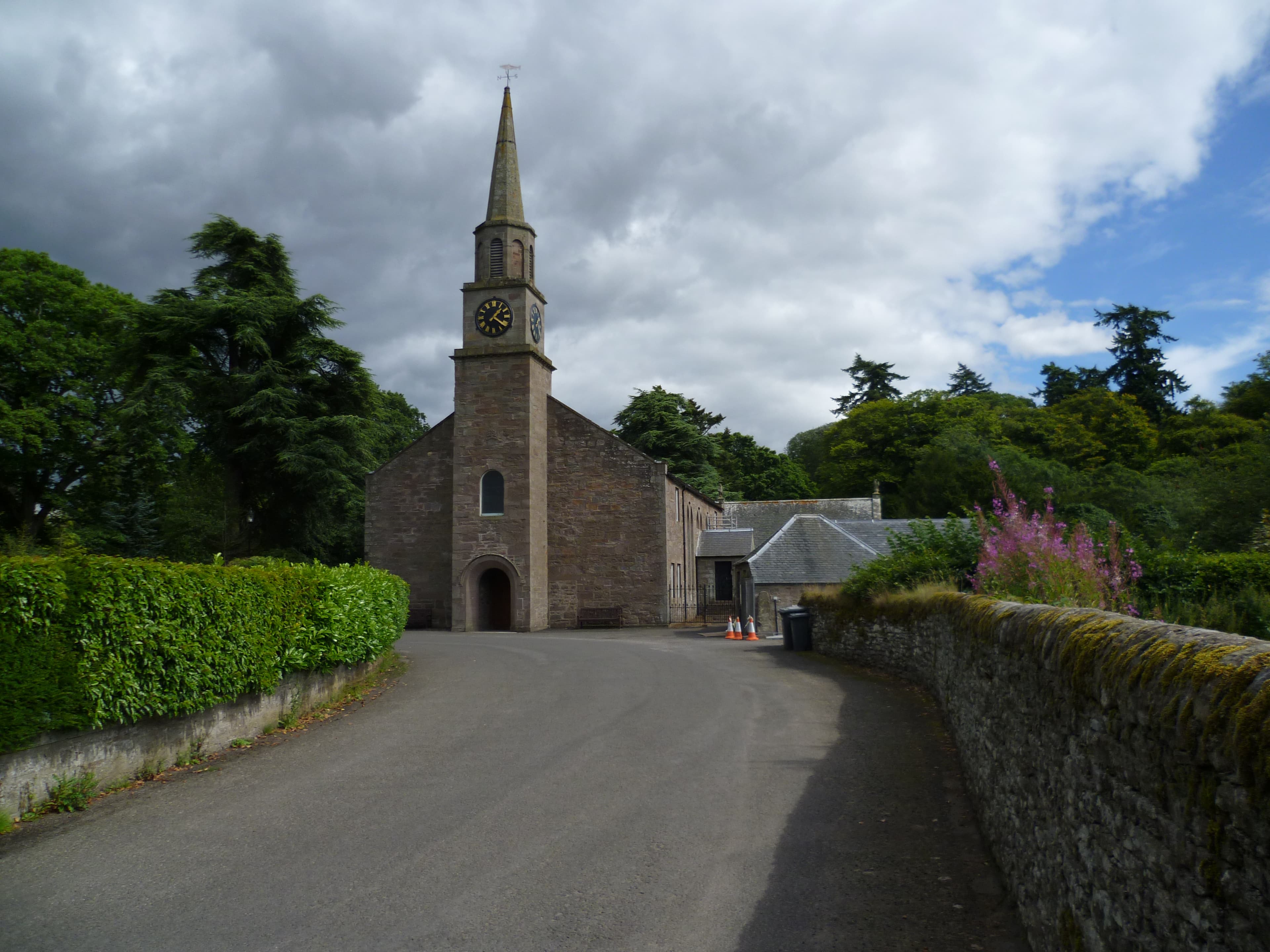 St Fergus's Church, Kirkwynd, Glamis