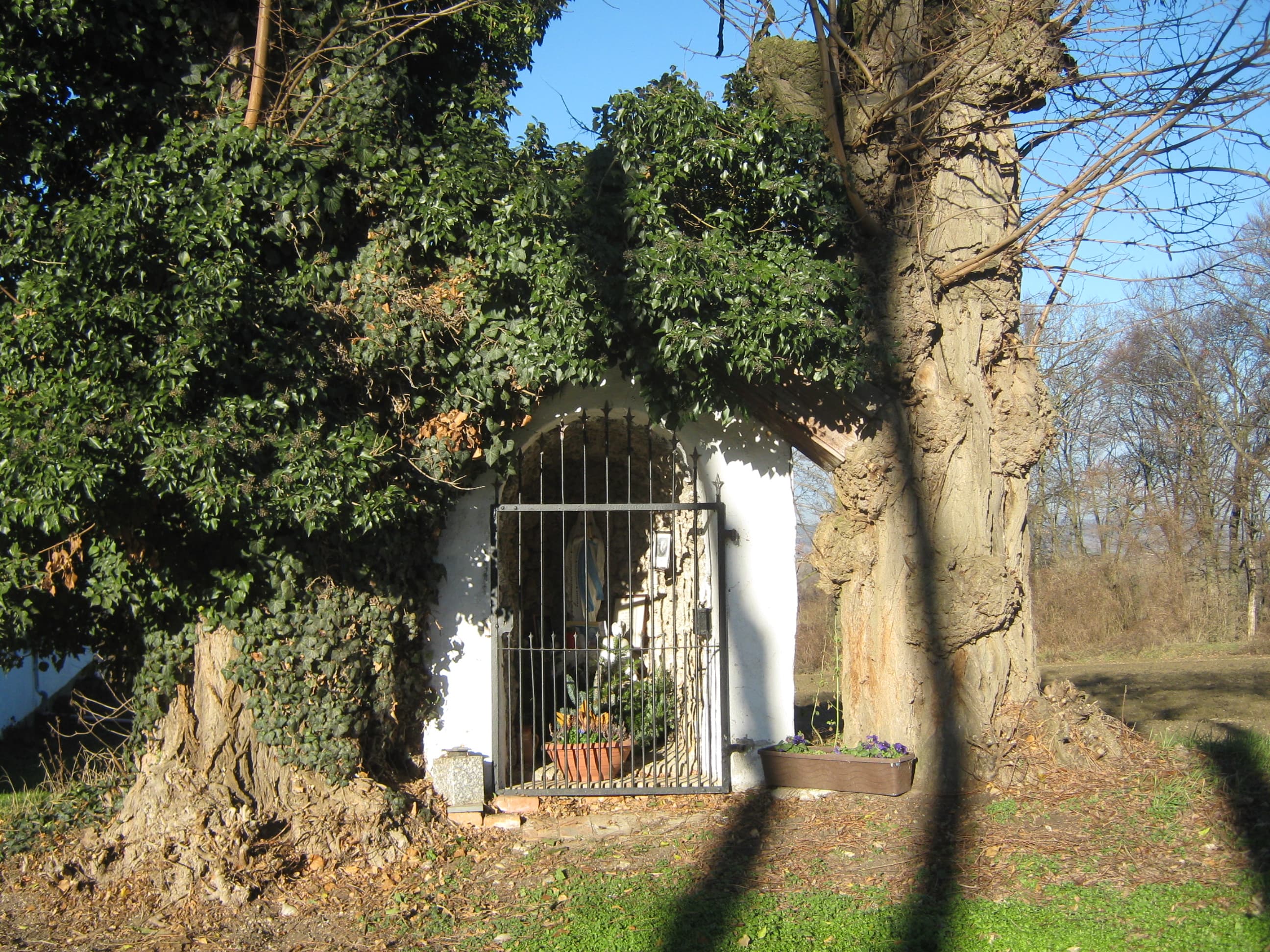 Golding-Lourdesgrotte