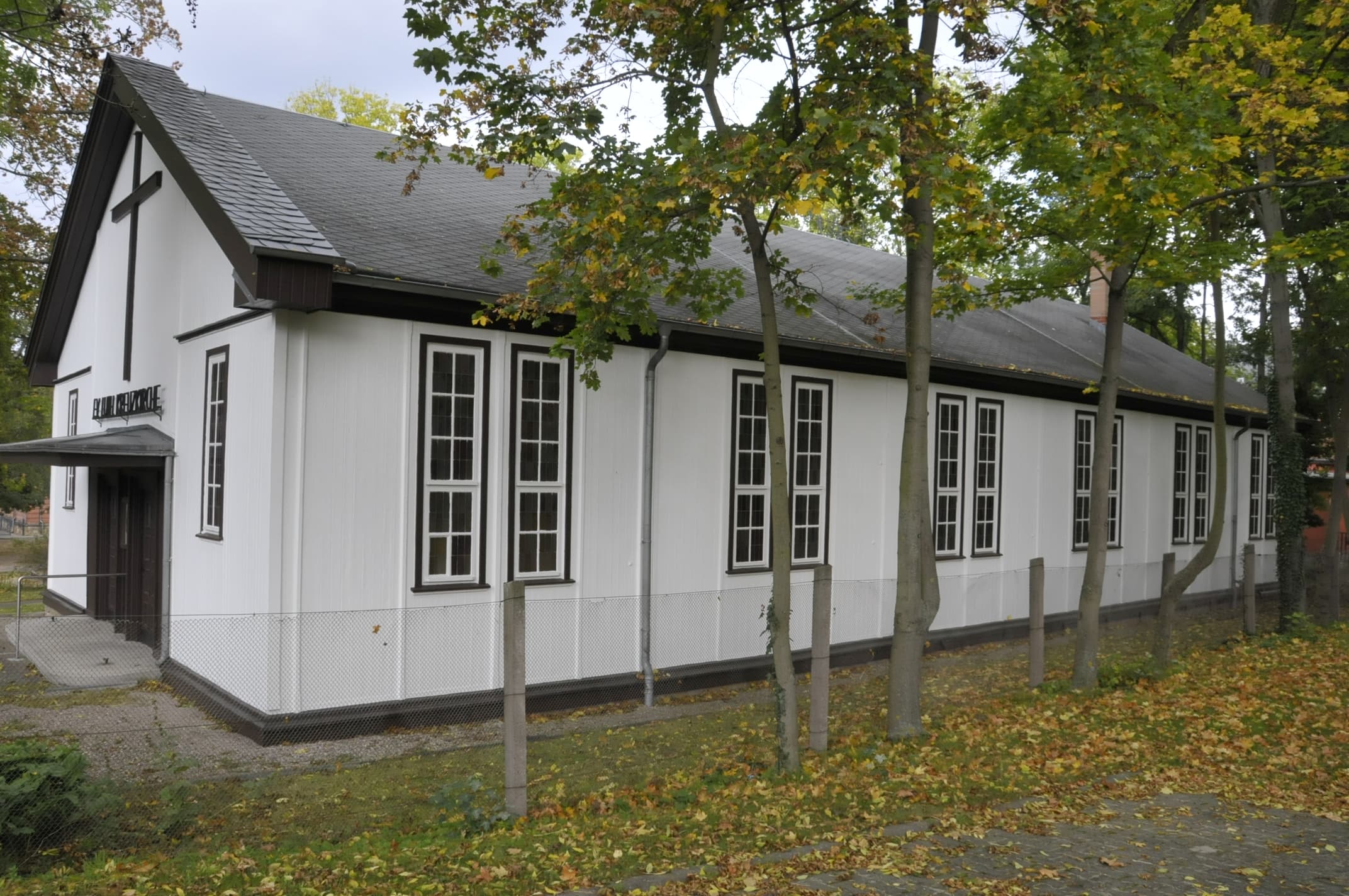 Evangelical cross church