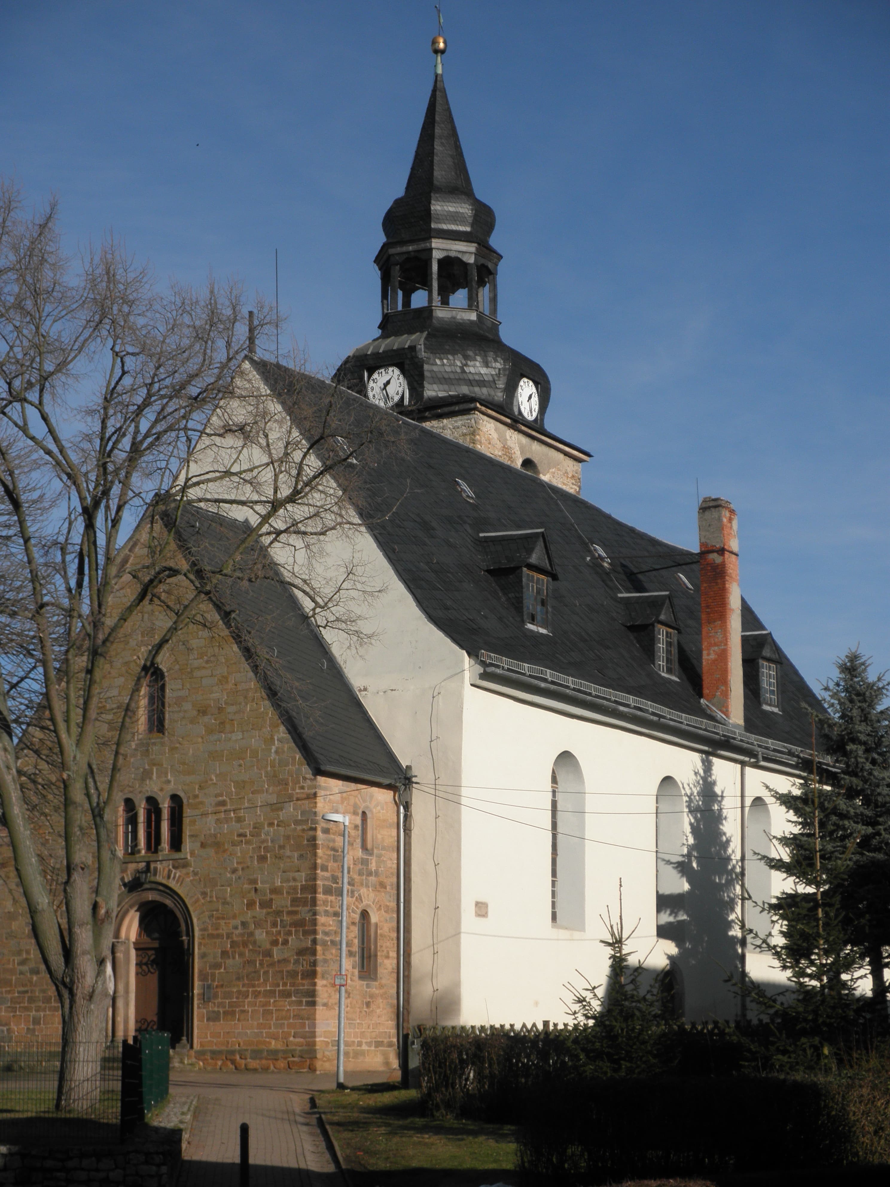 Dorfkirche St. Peter und Paul
