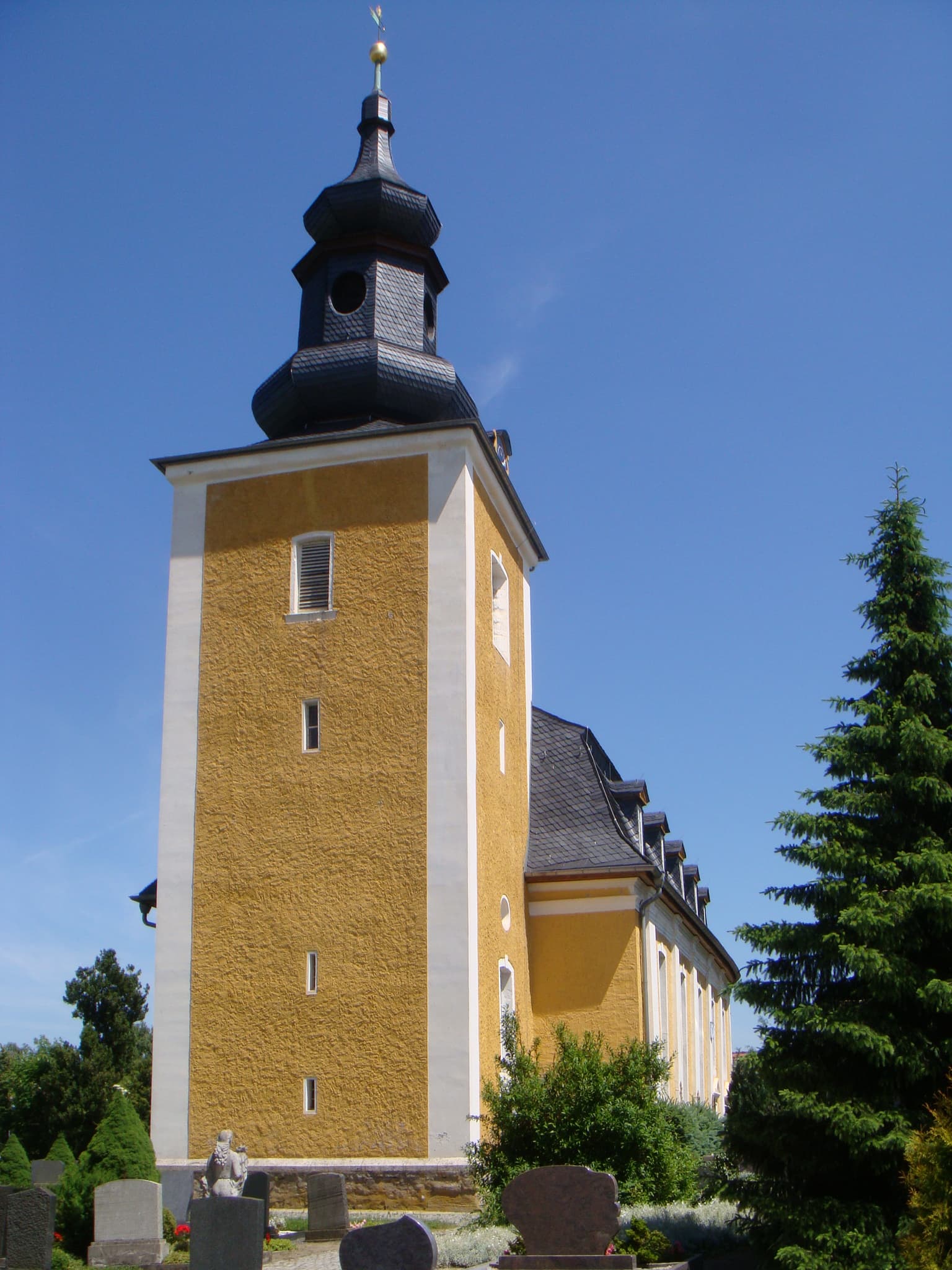 St. Georg (Großneuhausen)