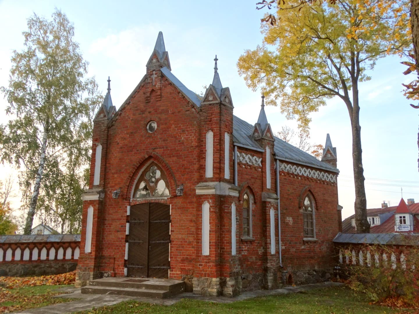 Gruzdžiai churchyard chapel