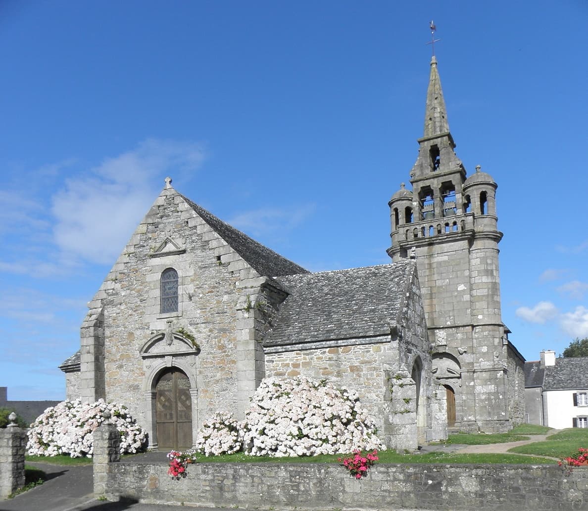 Église Saint-Pierre de Guimaëc