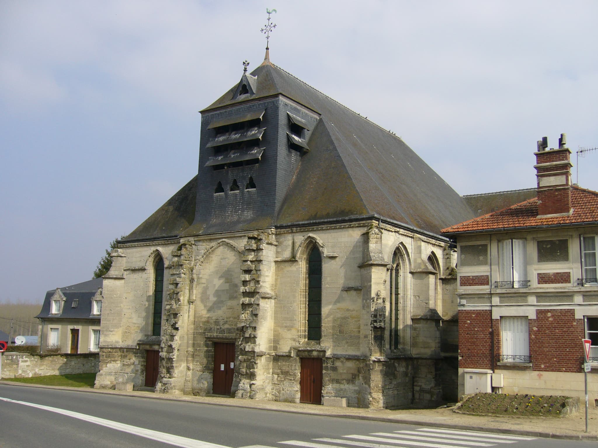 Église Saint-Georges de Guny