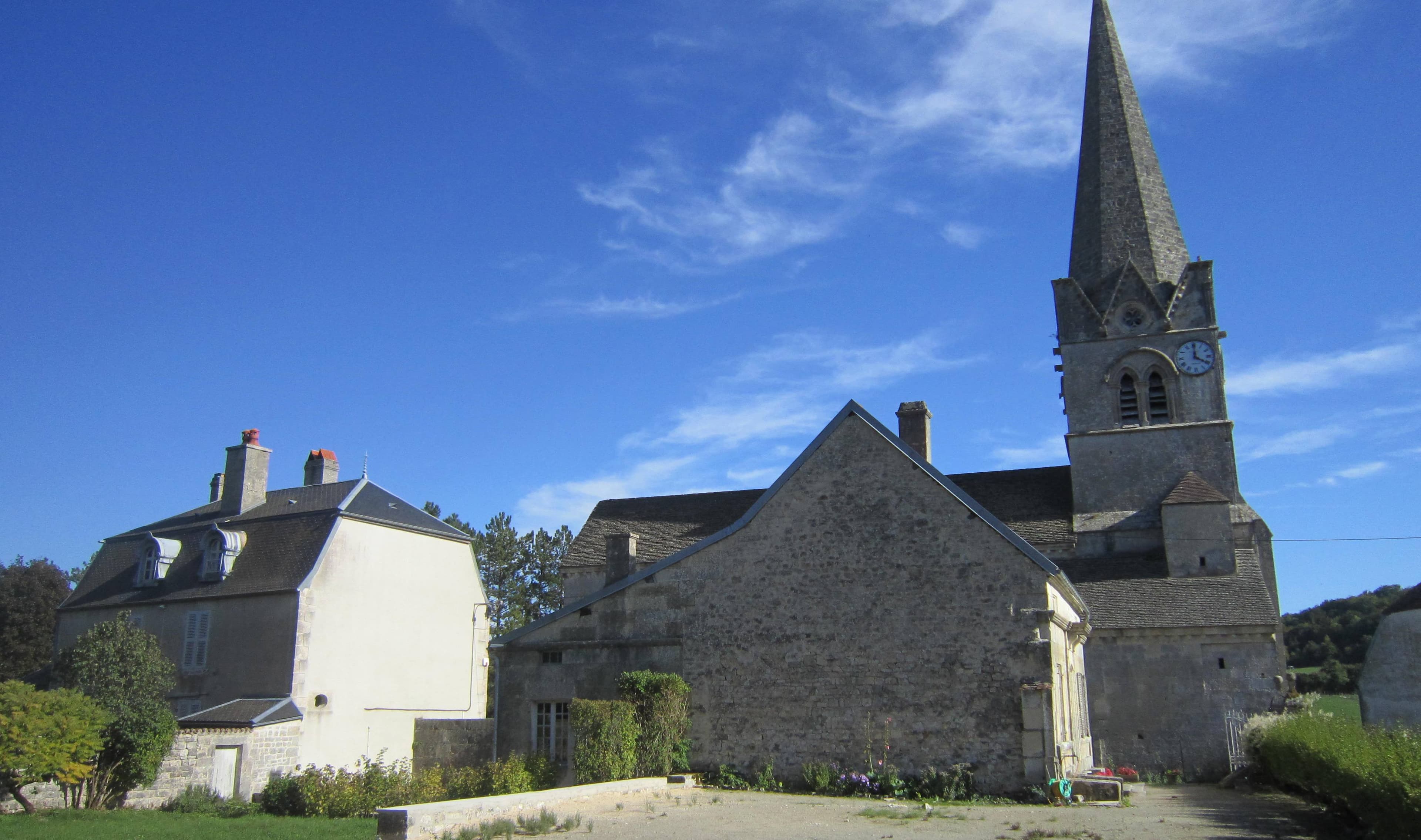 Église de la Nativité de Notre-Dame de Gurgy-le-Château