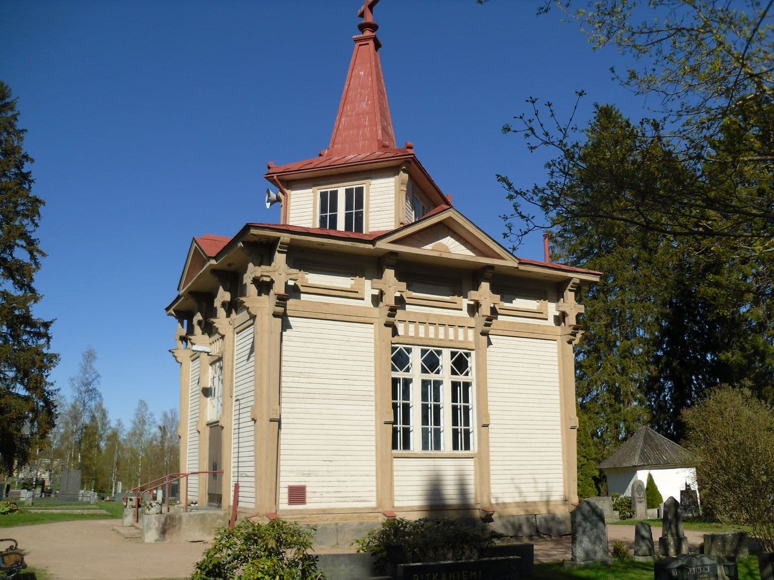 The old cemetery chapel