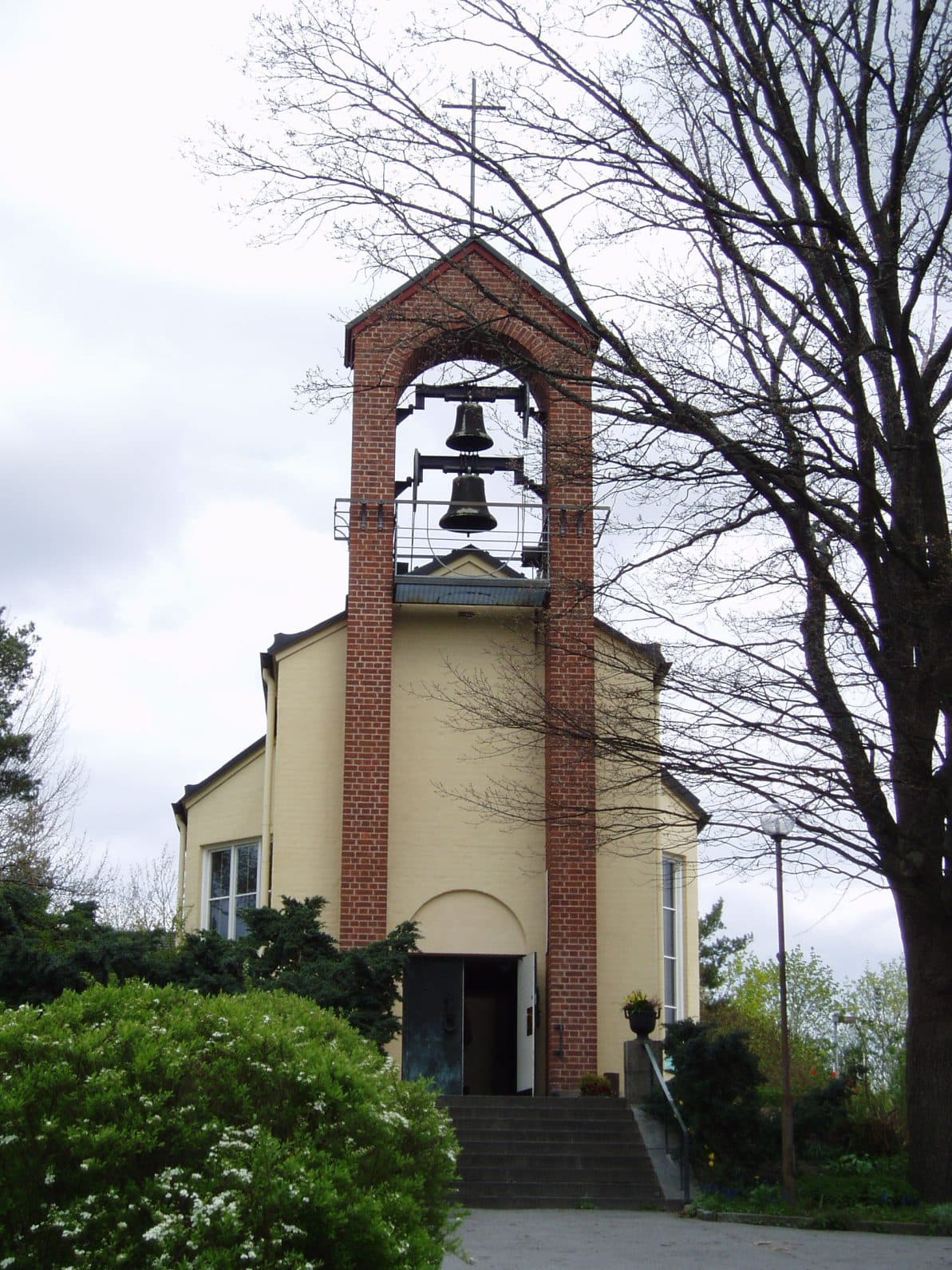 Hässelby Villastad Church
