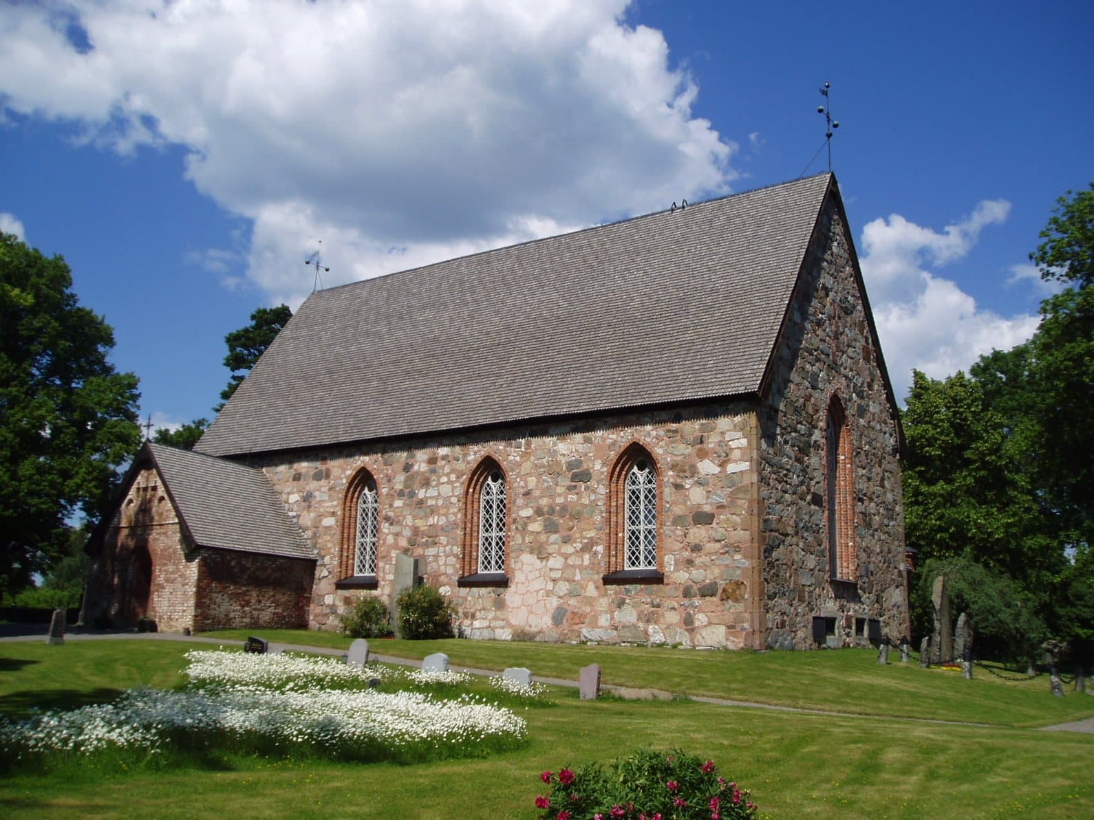 Håtuna Church
