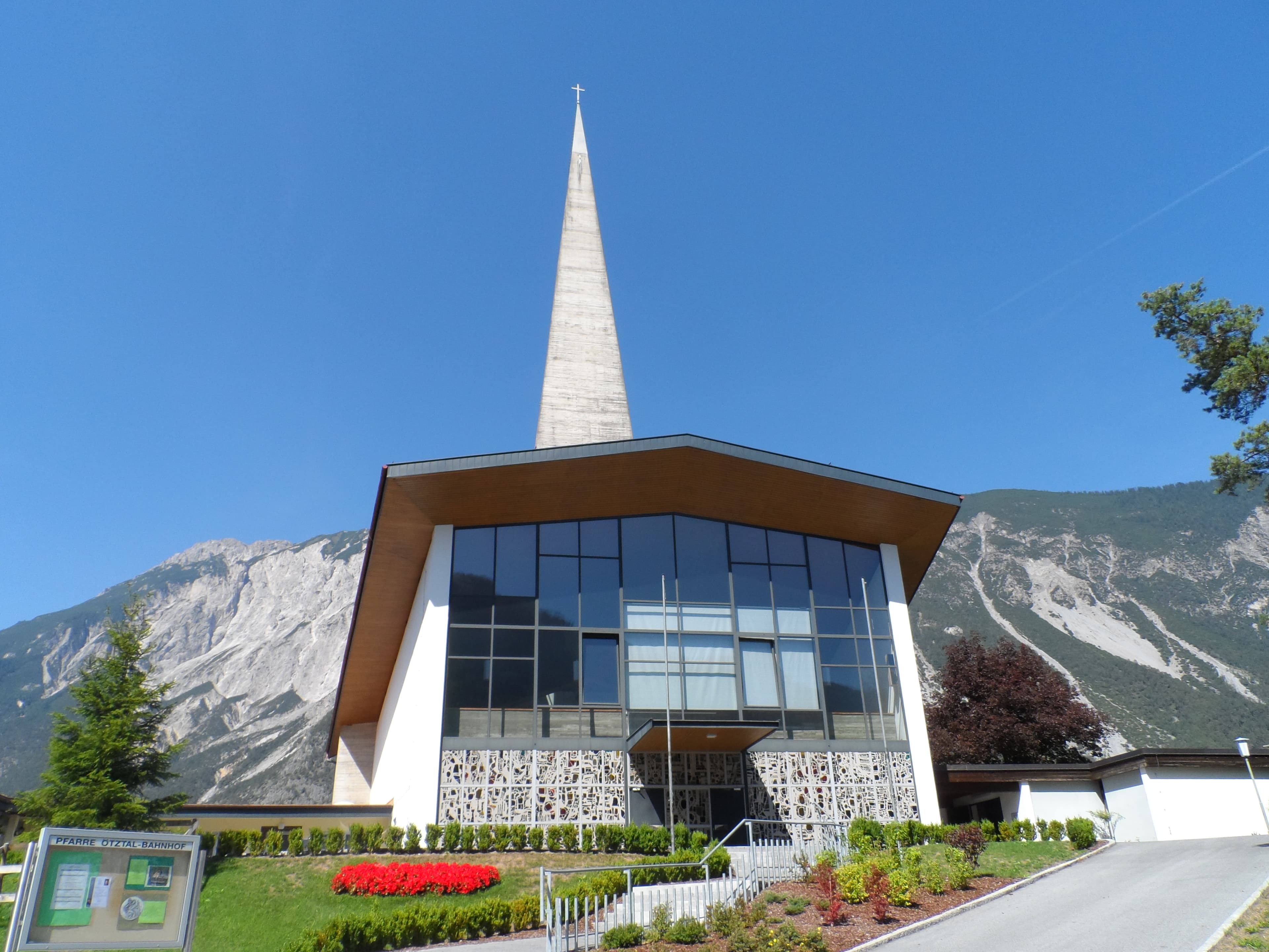 Pfarrkirche Ötztal-Bahnhof