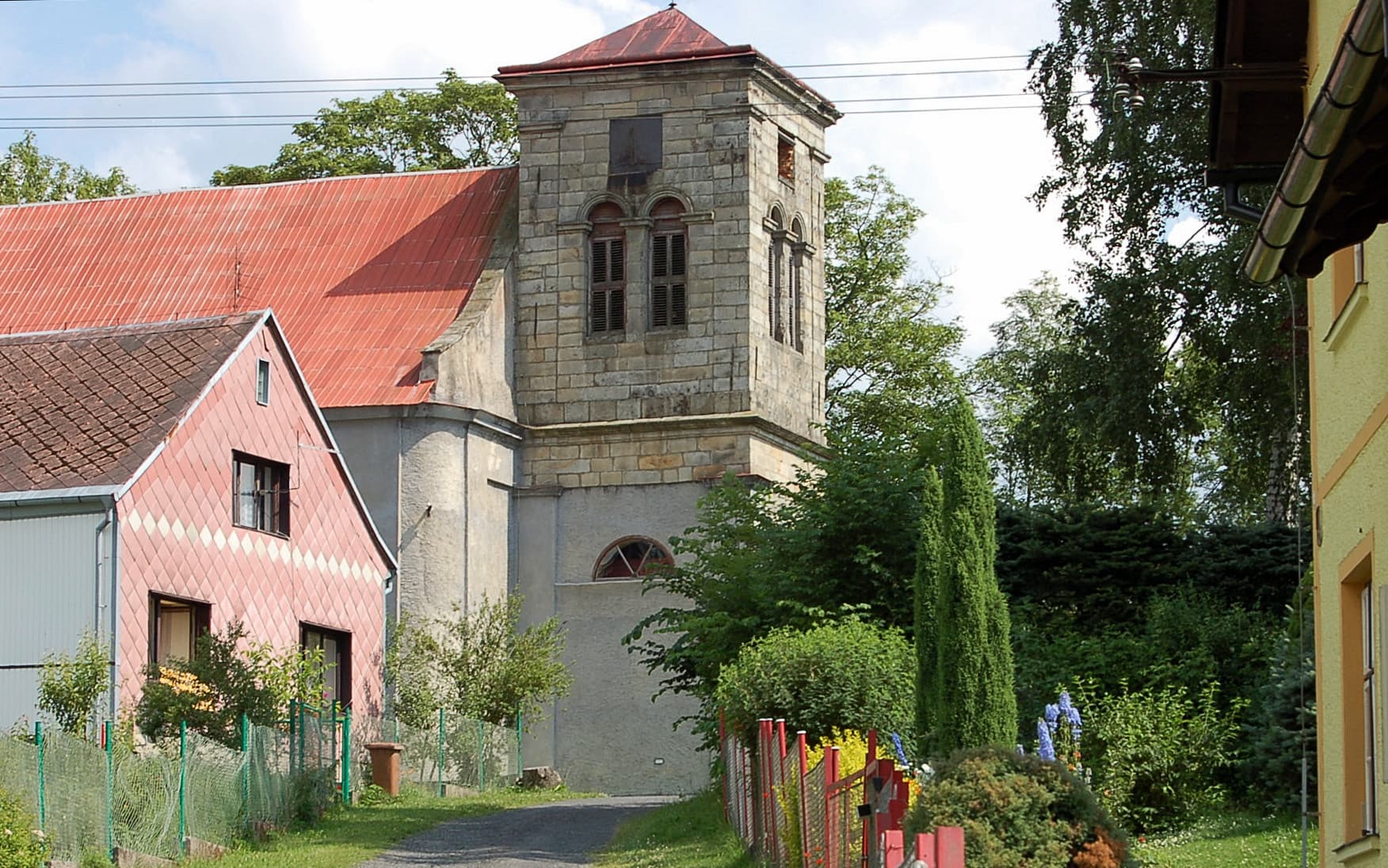 Church of Saints John and Paul (Halže)