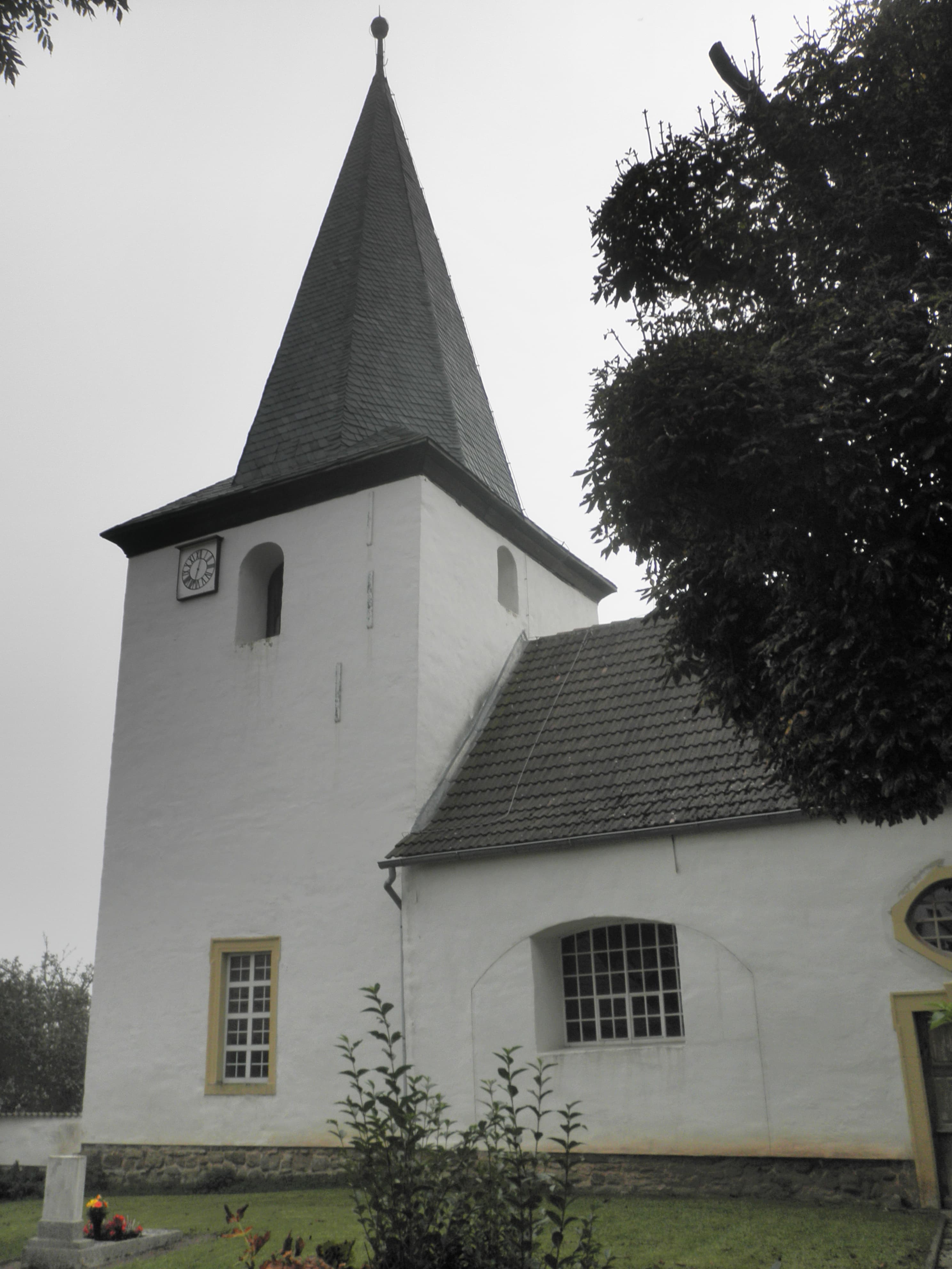 St. Marien (Harras)