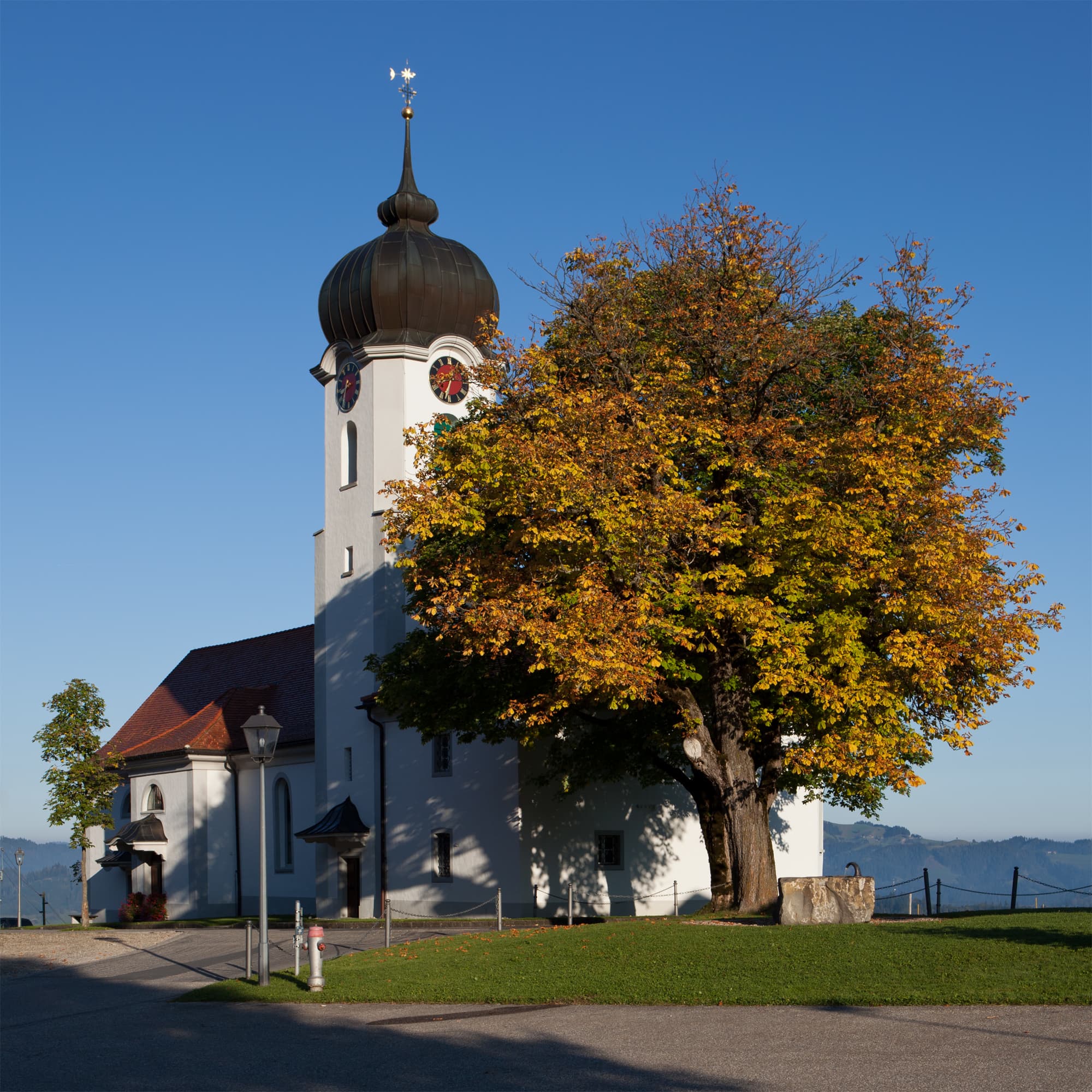 Holy Cross Church