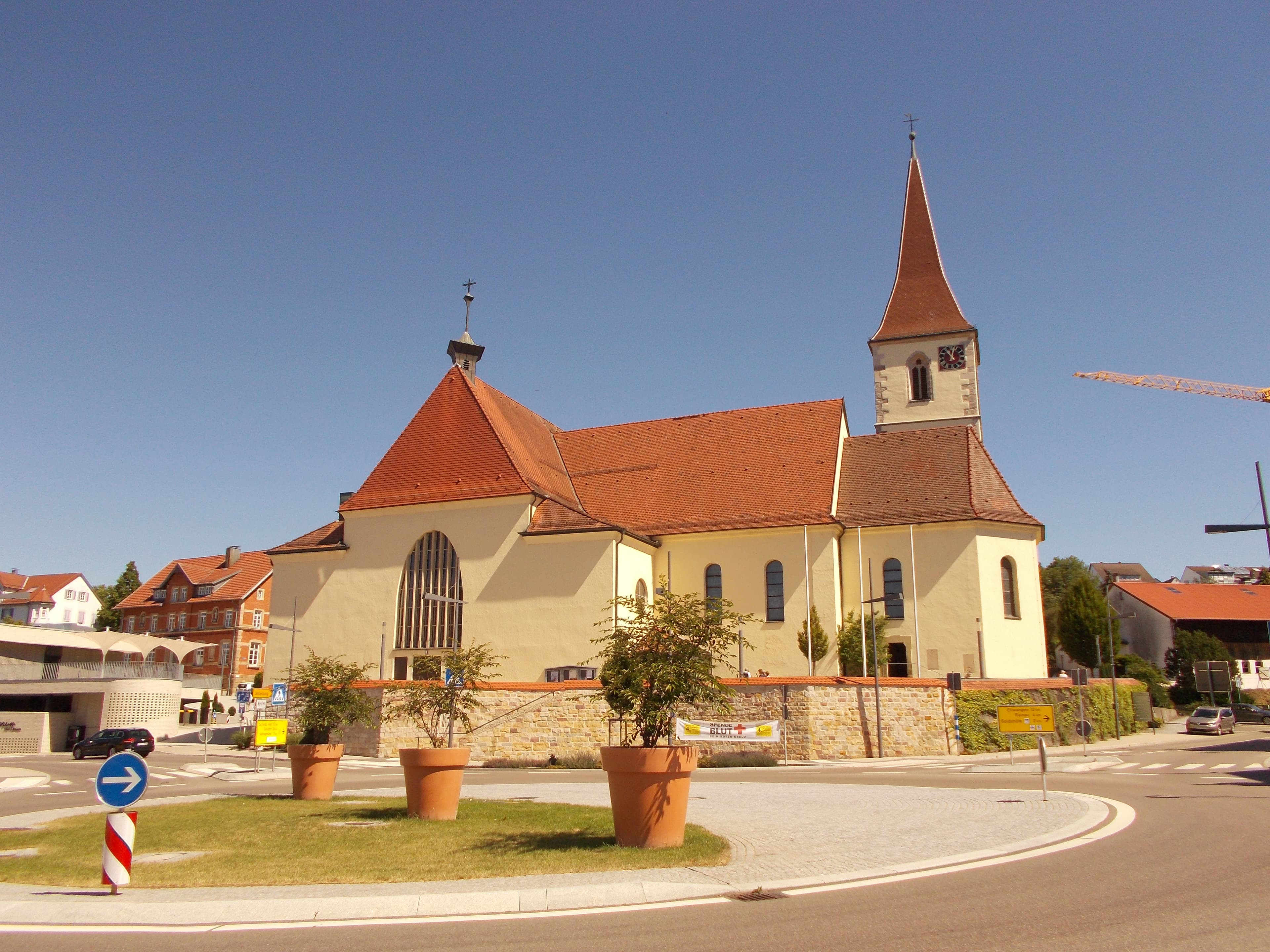 Heilig Kreuz Kirche Huettlingen