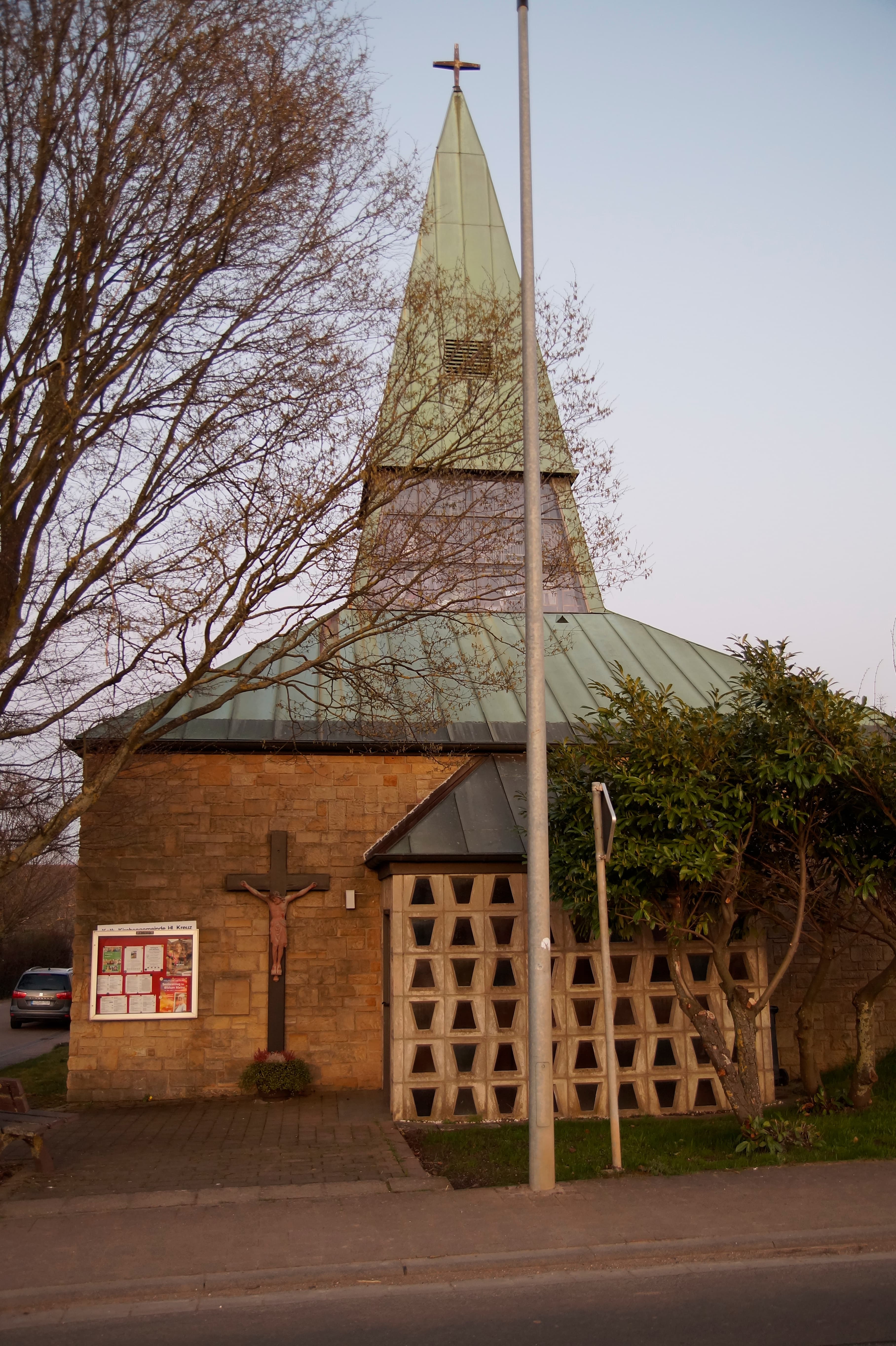 Catholich Church of the Holy Cross, Wonsheim