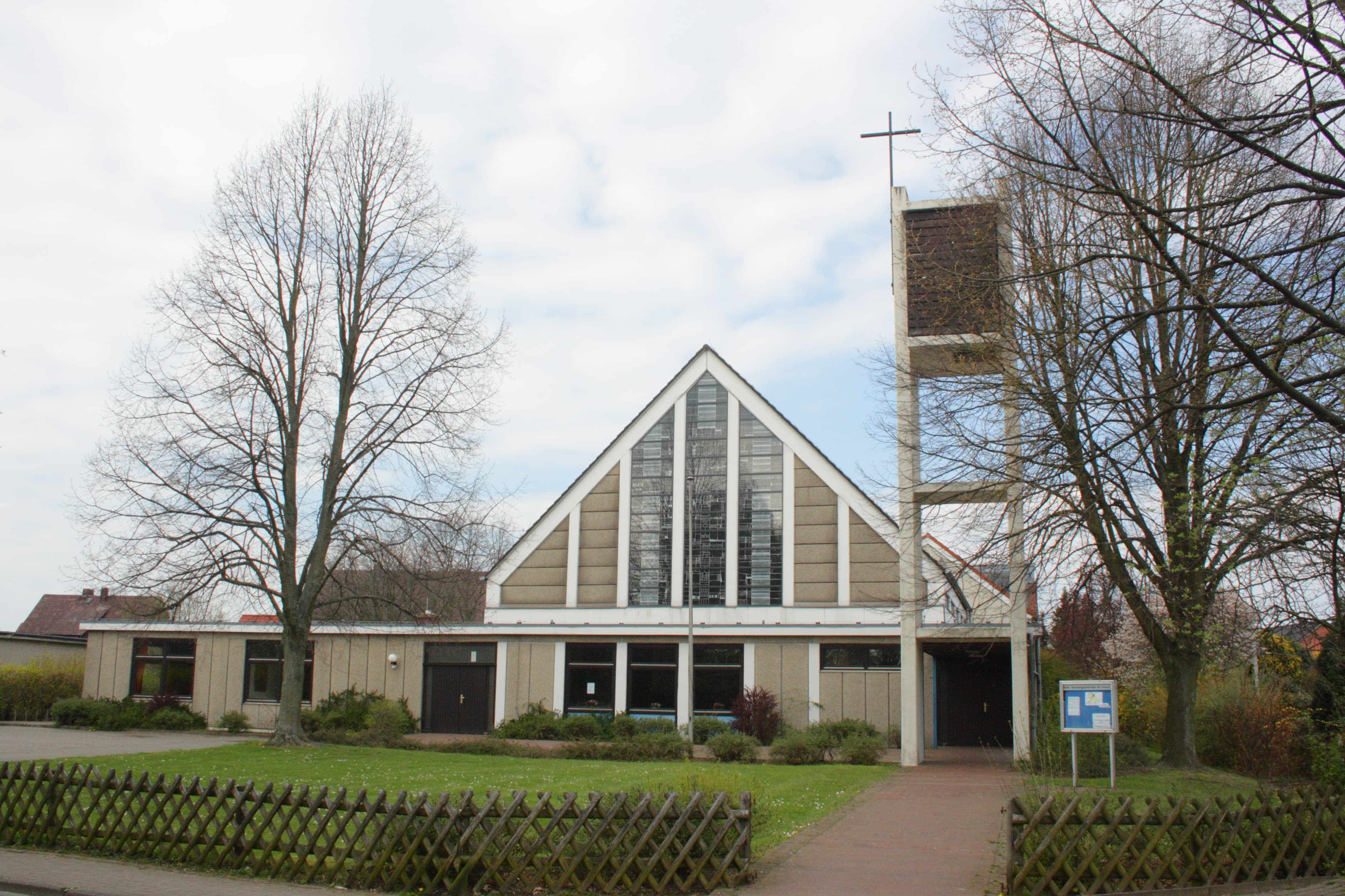Heilig-Kreuz-Kirche