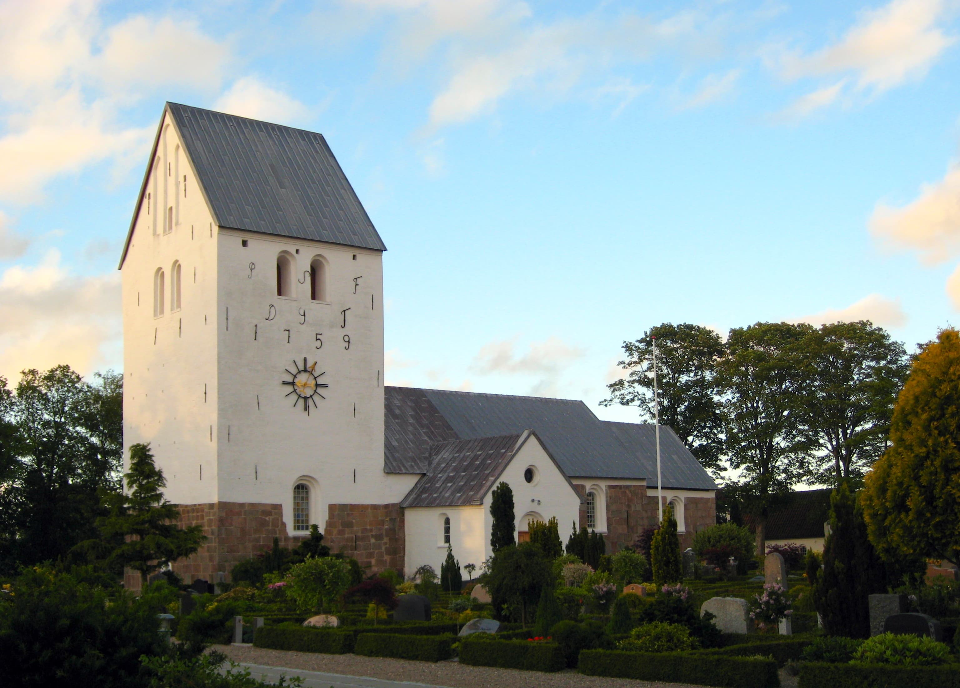 Hellevad Church