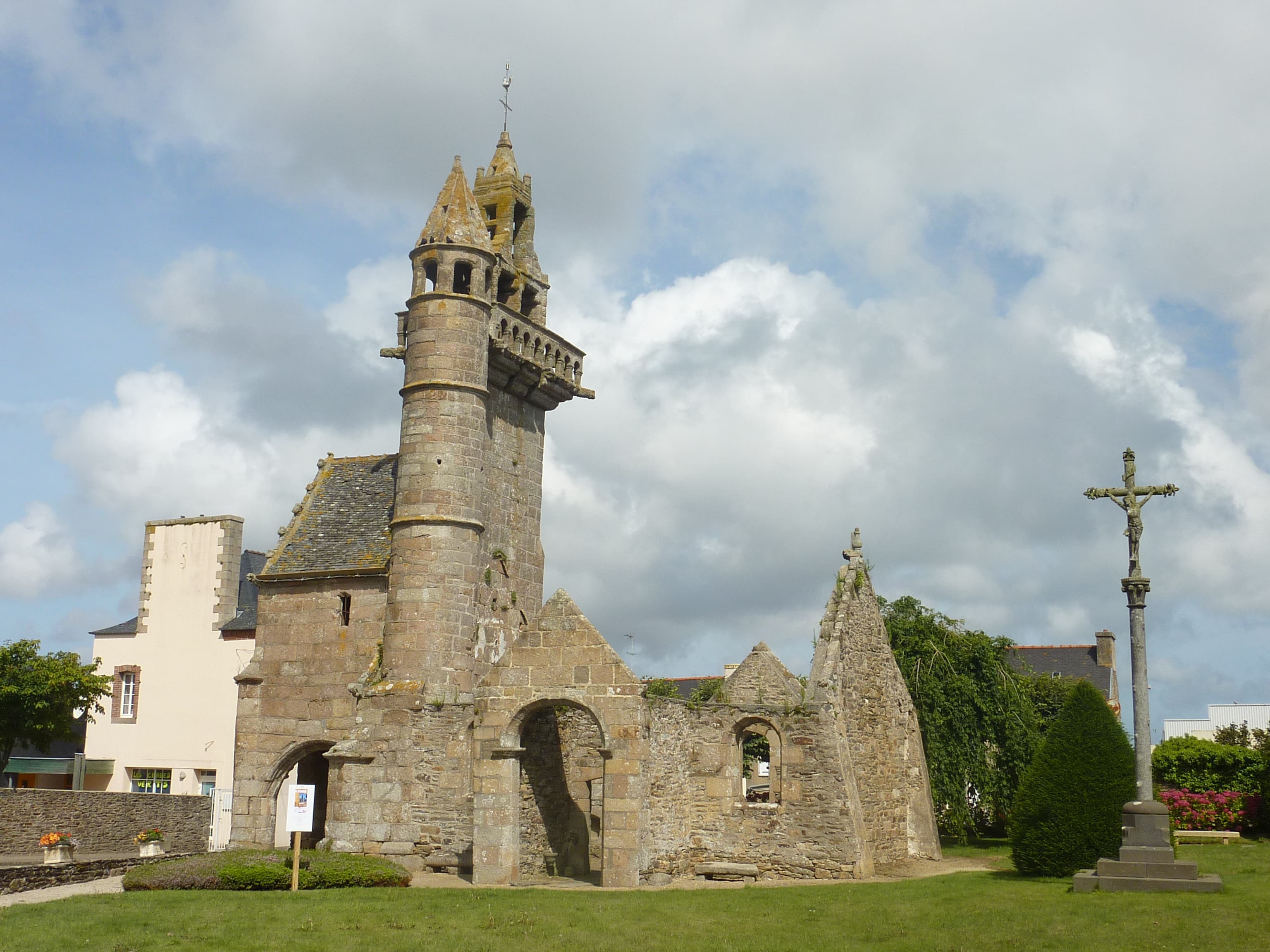 Ancienne église Saint-Maudez-et-Sainte-Juvette d'Henvic