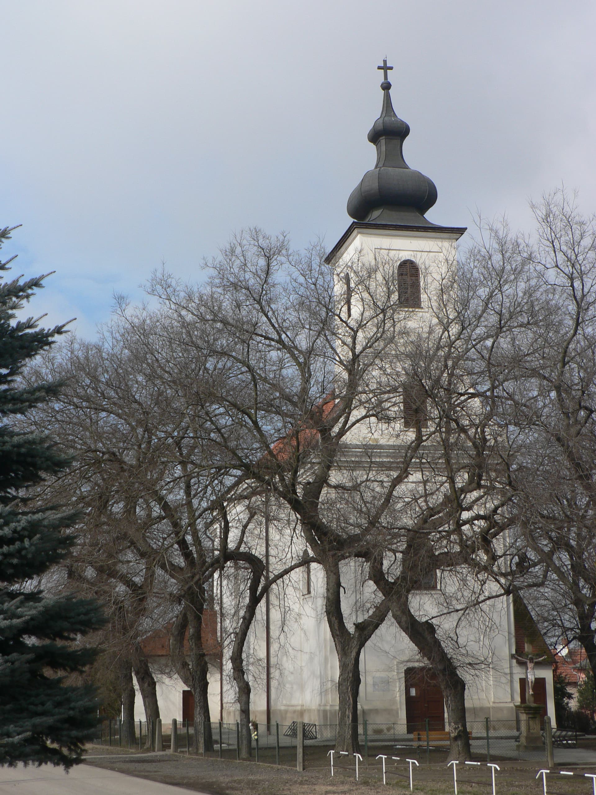 All Saints Church in Heréd