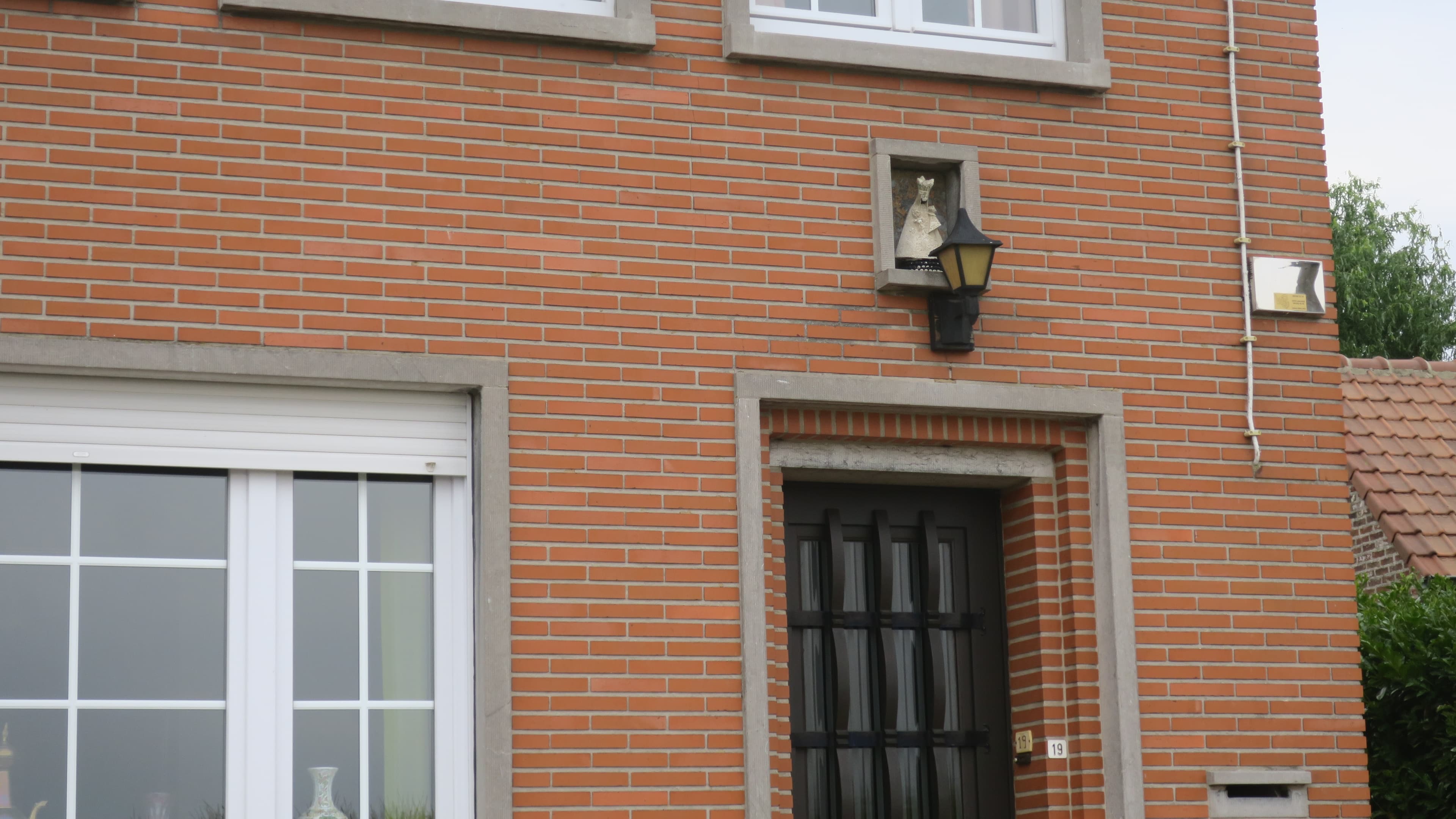 Gevelniskapel Tweekapellenstraat 19