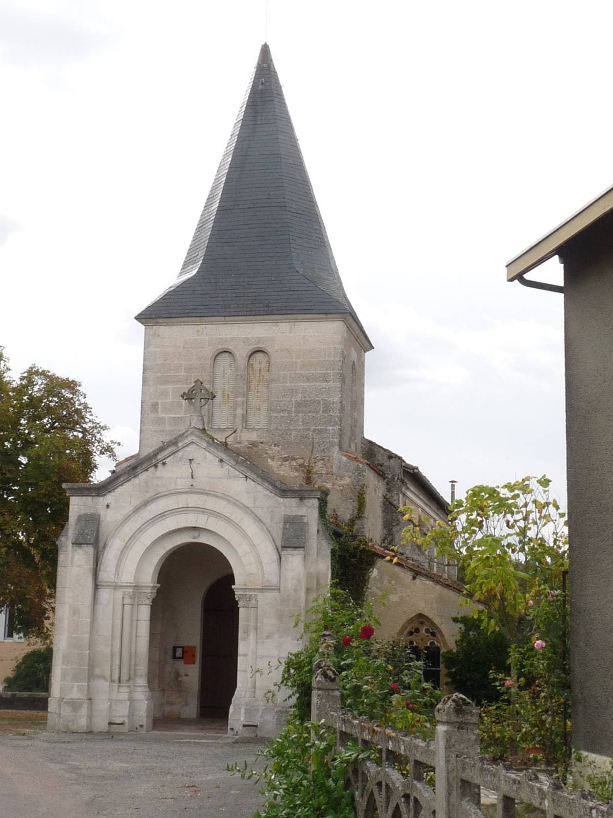 église Saint-Liphard de Hiesse