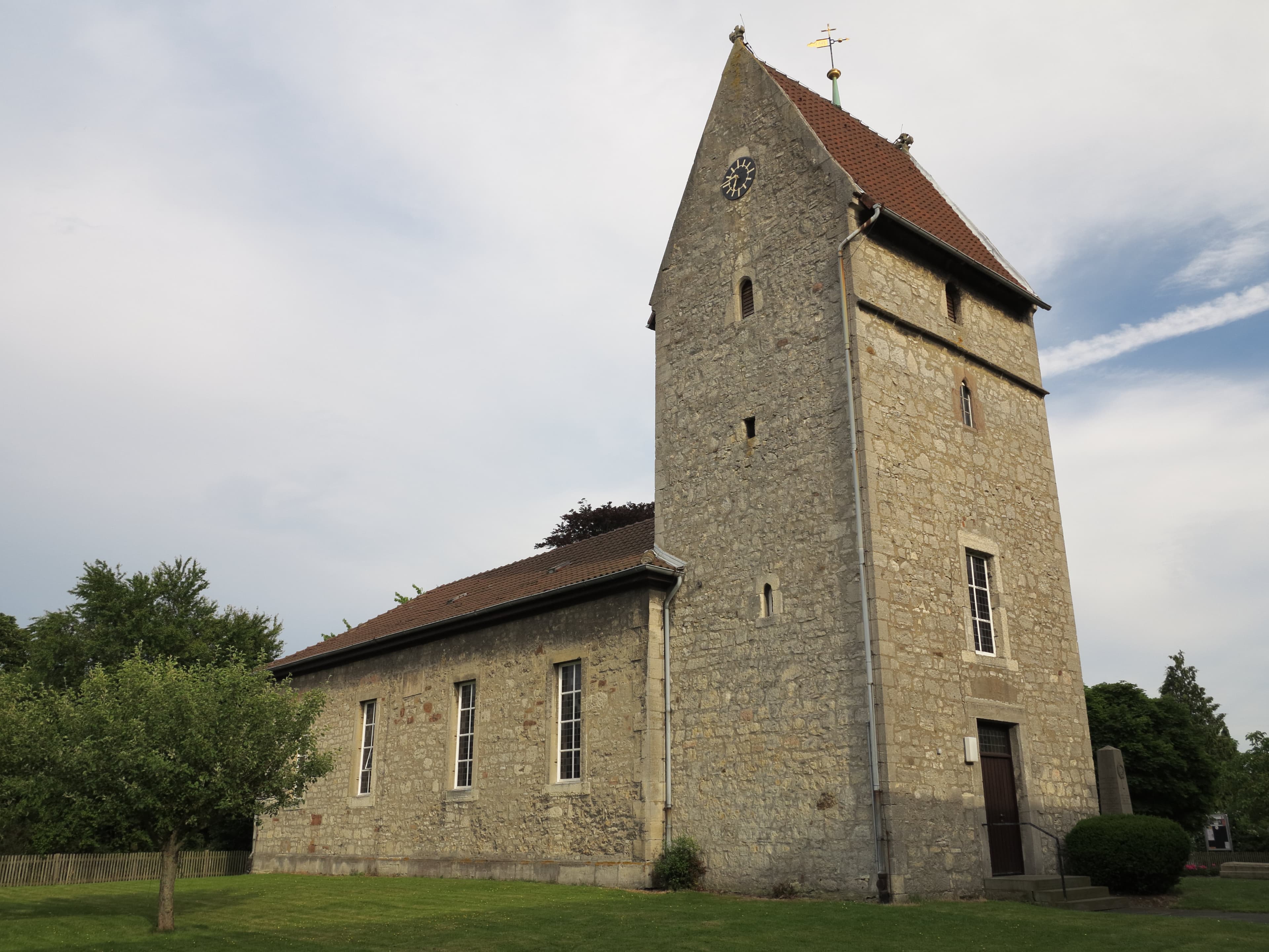 Kirche Hötzum