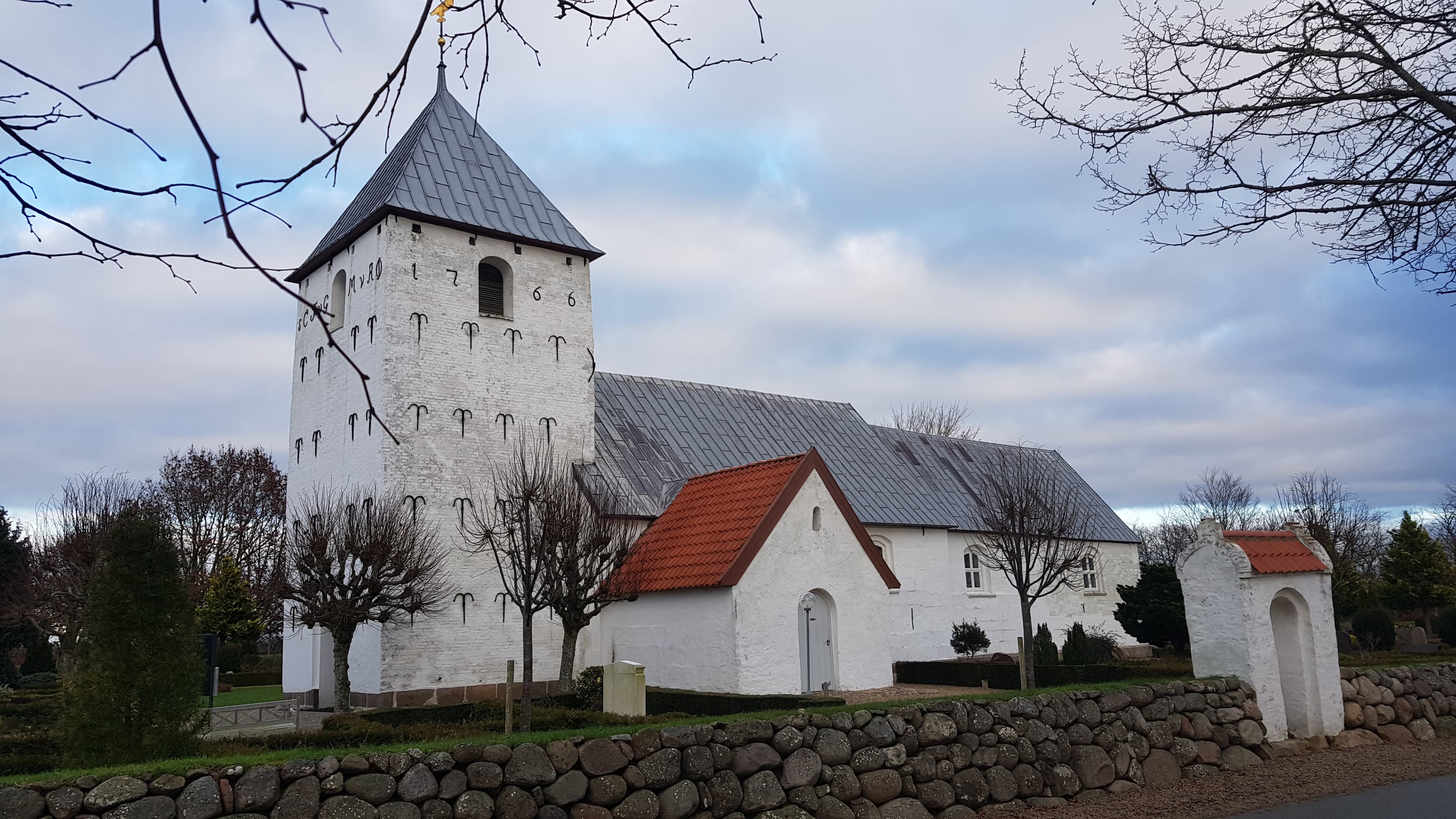 Hunderup Church