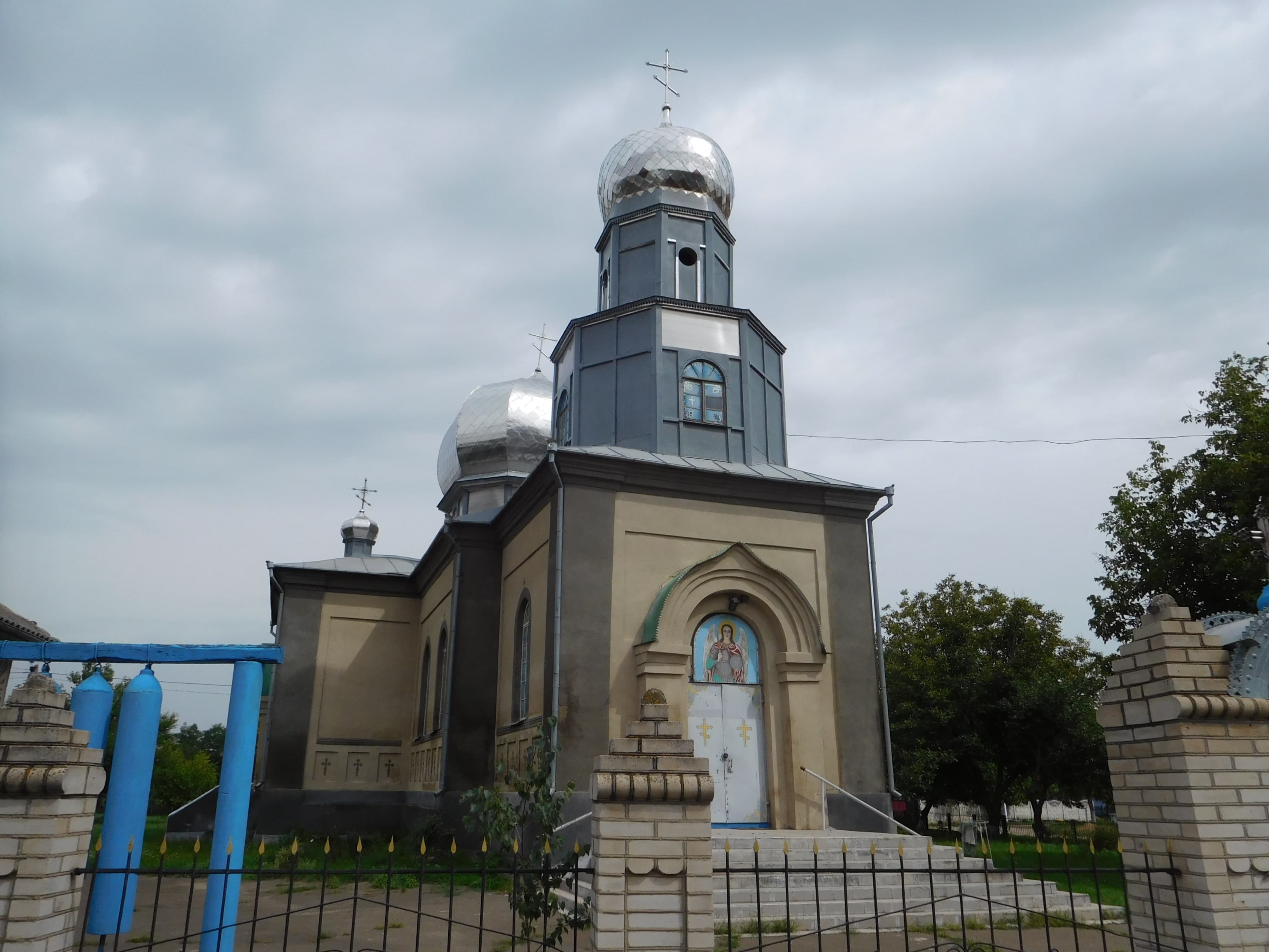 Saint Michael church, Hvozdavka Druha